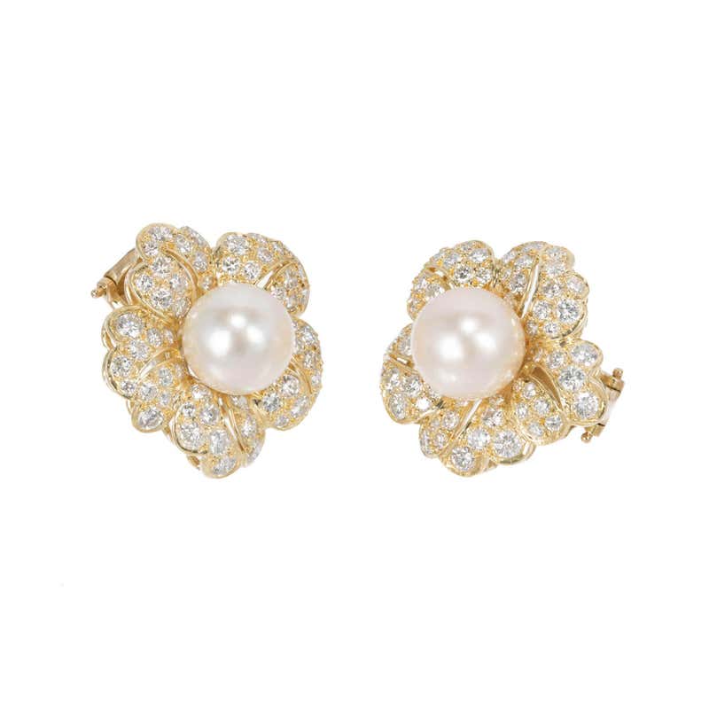 Diamond Gold Flower Earrings at 1stDibs