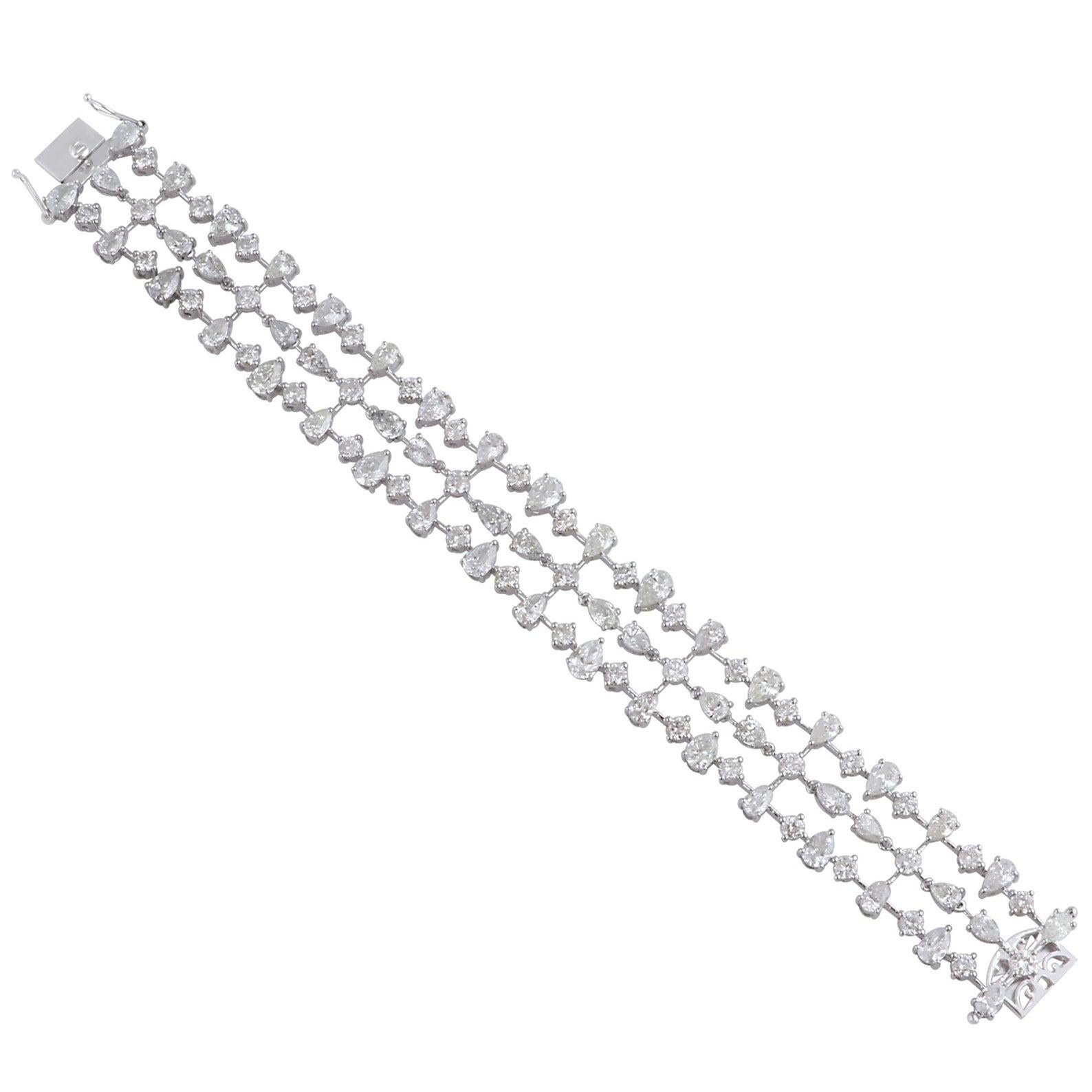 Contemporary 23.0 Carat Diamond 14 Karat White Gold Bracelet For Sale