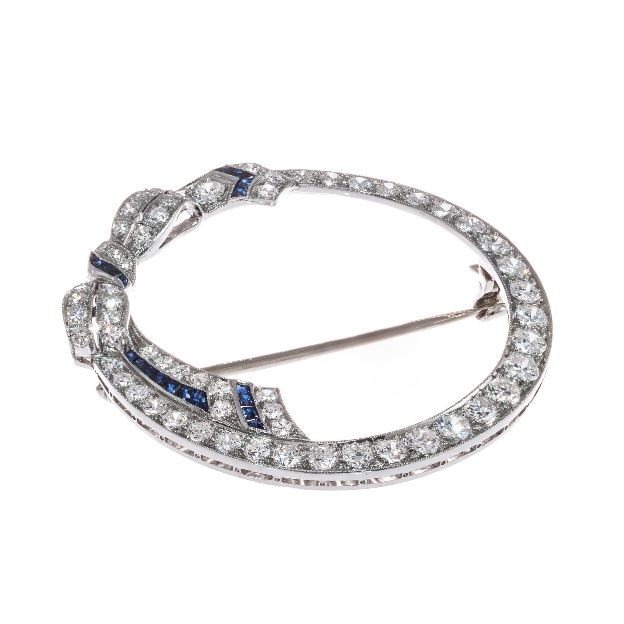 2.30 Carat Diamond Sapphire 14 Karat White Gold Bow Open Circle Art Deco Brooch In Good Condition For Sale In Stamford, CT