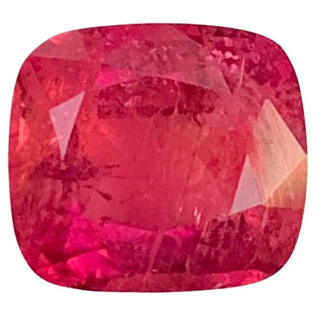 2,30 carati di tormalina rubellite sfaccettata di bell'aspetto a forma di cuscino