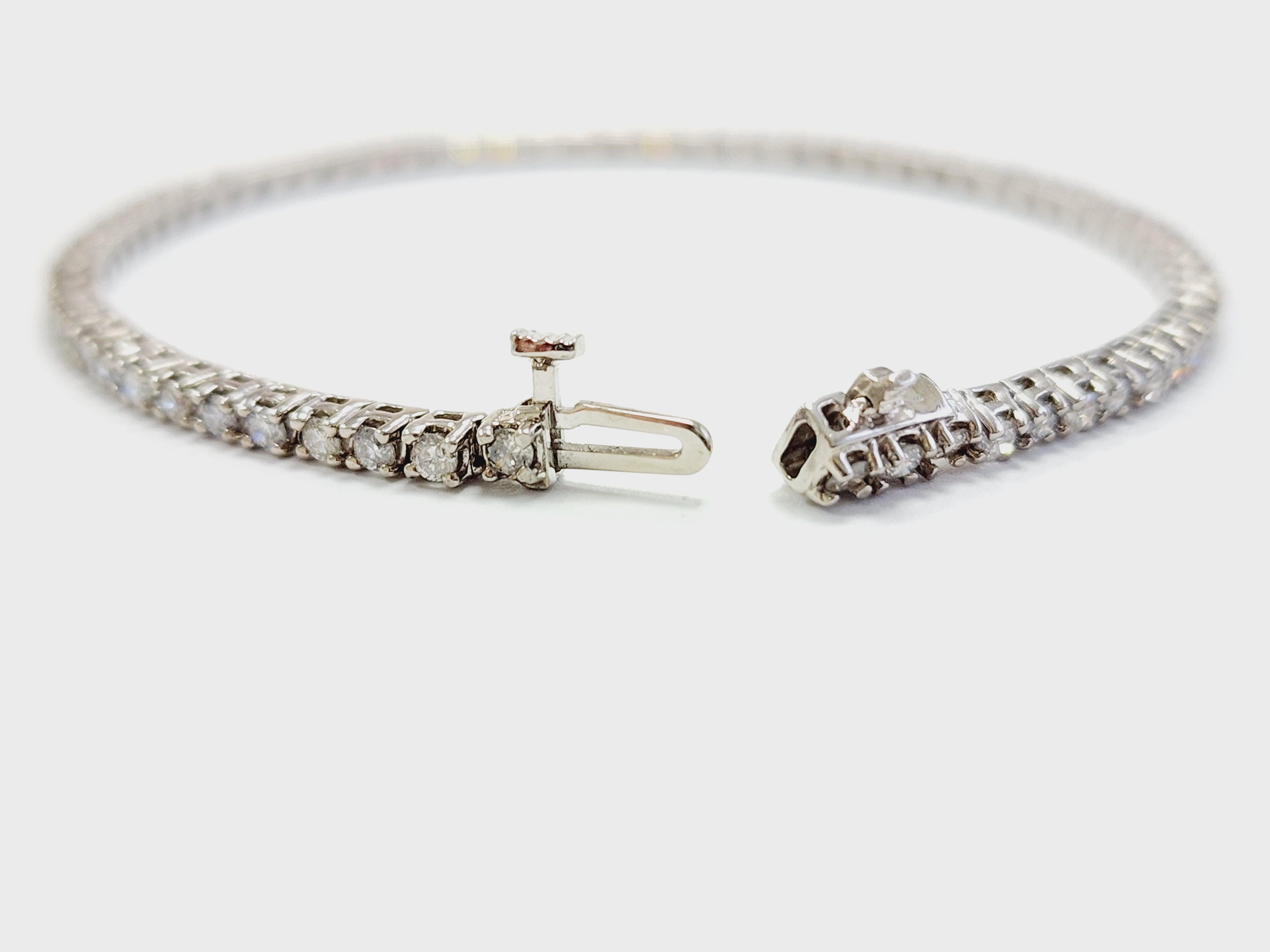 2,30 Karat natürliches Diamant-Tennisarmband 14 Karat Weißgold im Zustand „Neu“ in Great Neck Plaza, NY