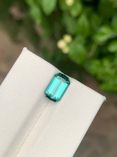 Pierre précieuse naturelle de 2,30 carats, tourmaline bleu-vert, taille émeraude