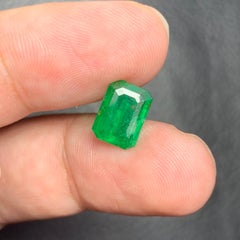 2.30 Karat natürlicher loser Smaragd Edelstein aus Swat, Pakistan