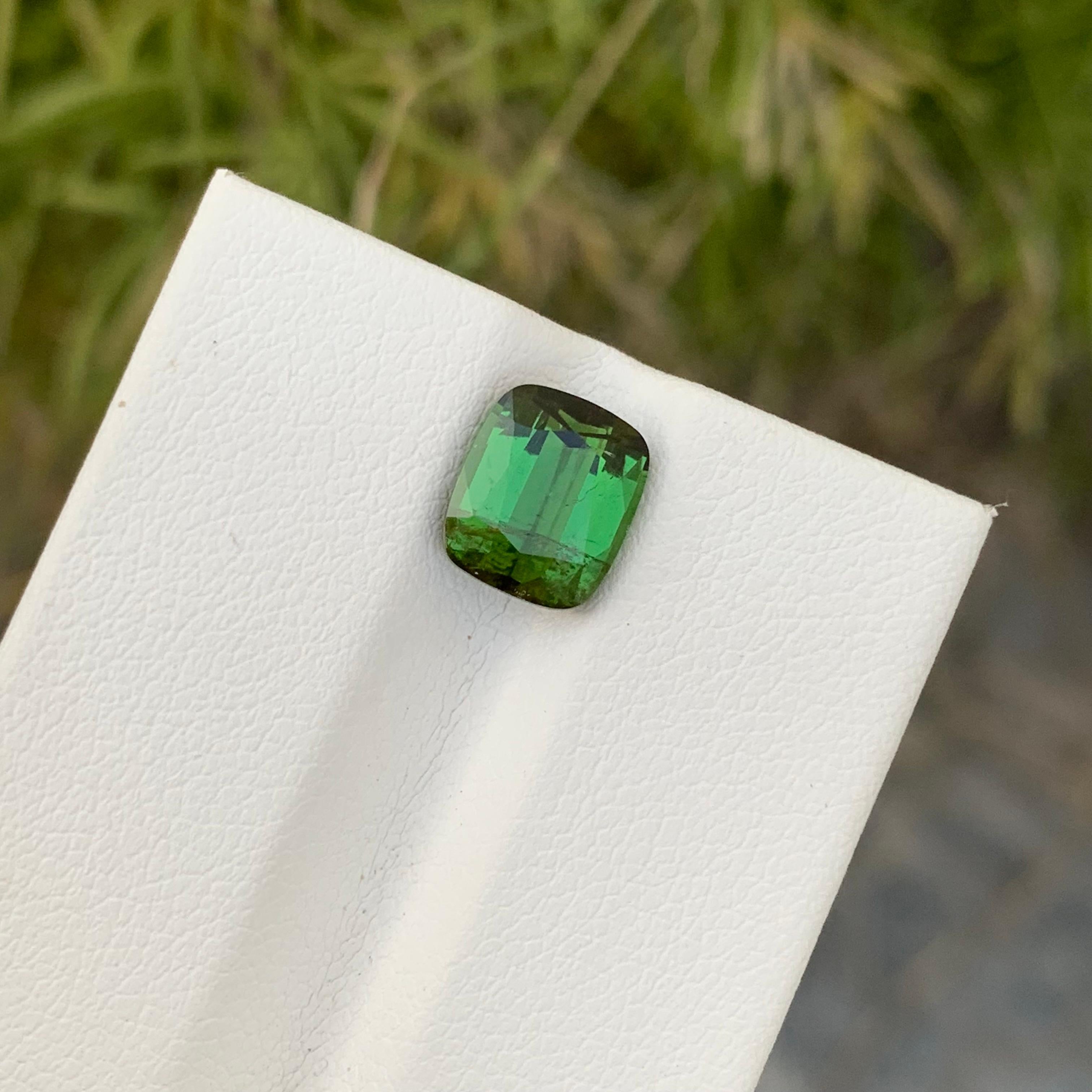 Cushion Cut 2.30 Carat Natural Loose Green Tourmaline Cushion Shape Gem For Ring Jewellery For Sale