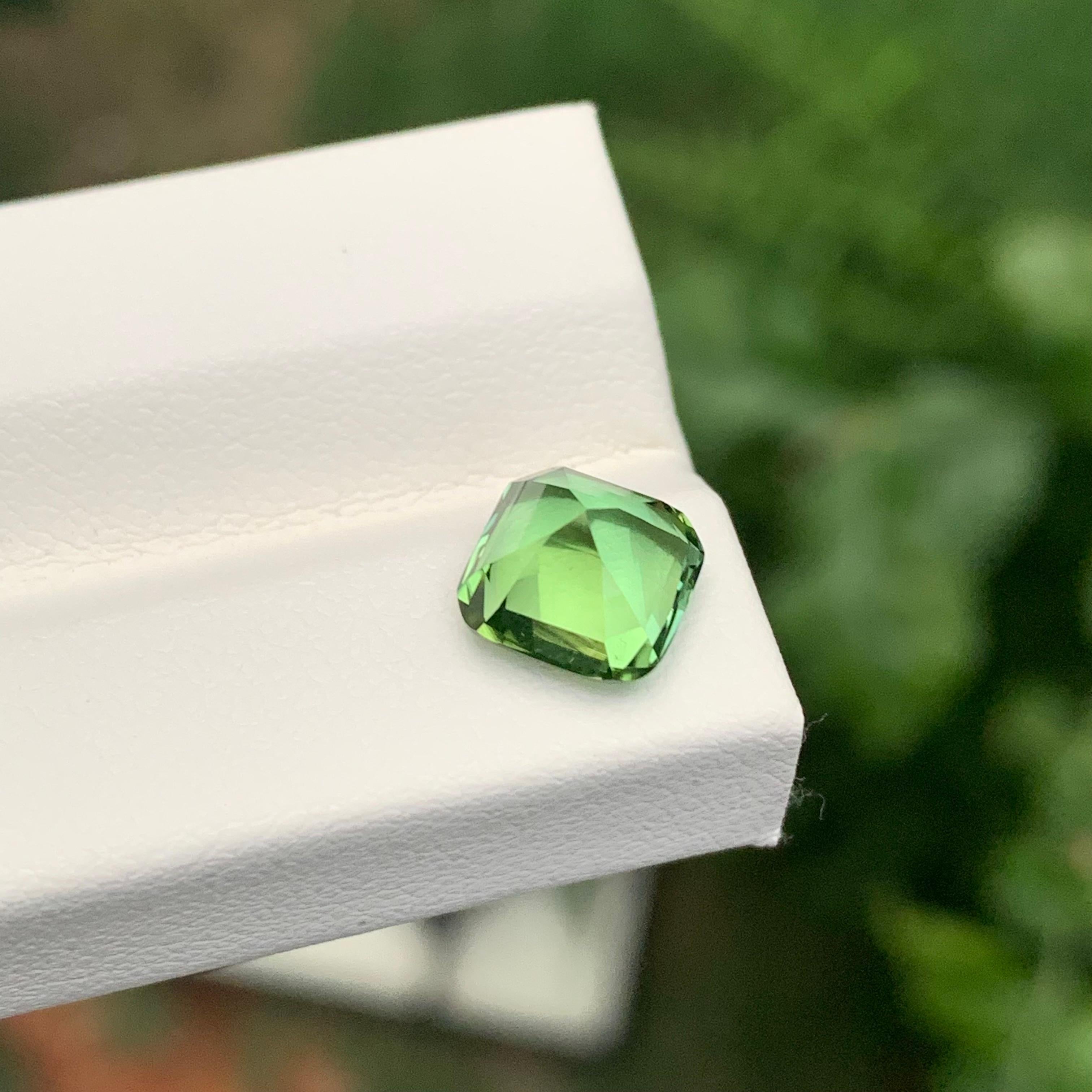 2,30 Karat Natürlicher loser grüner Turmalin mit Lagoon Shade Edelstein für Damen oder Herren im Angebot