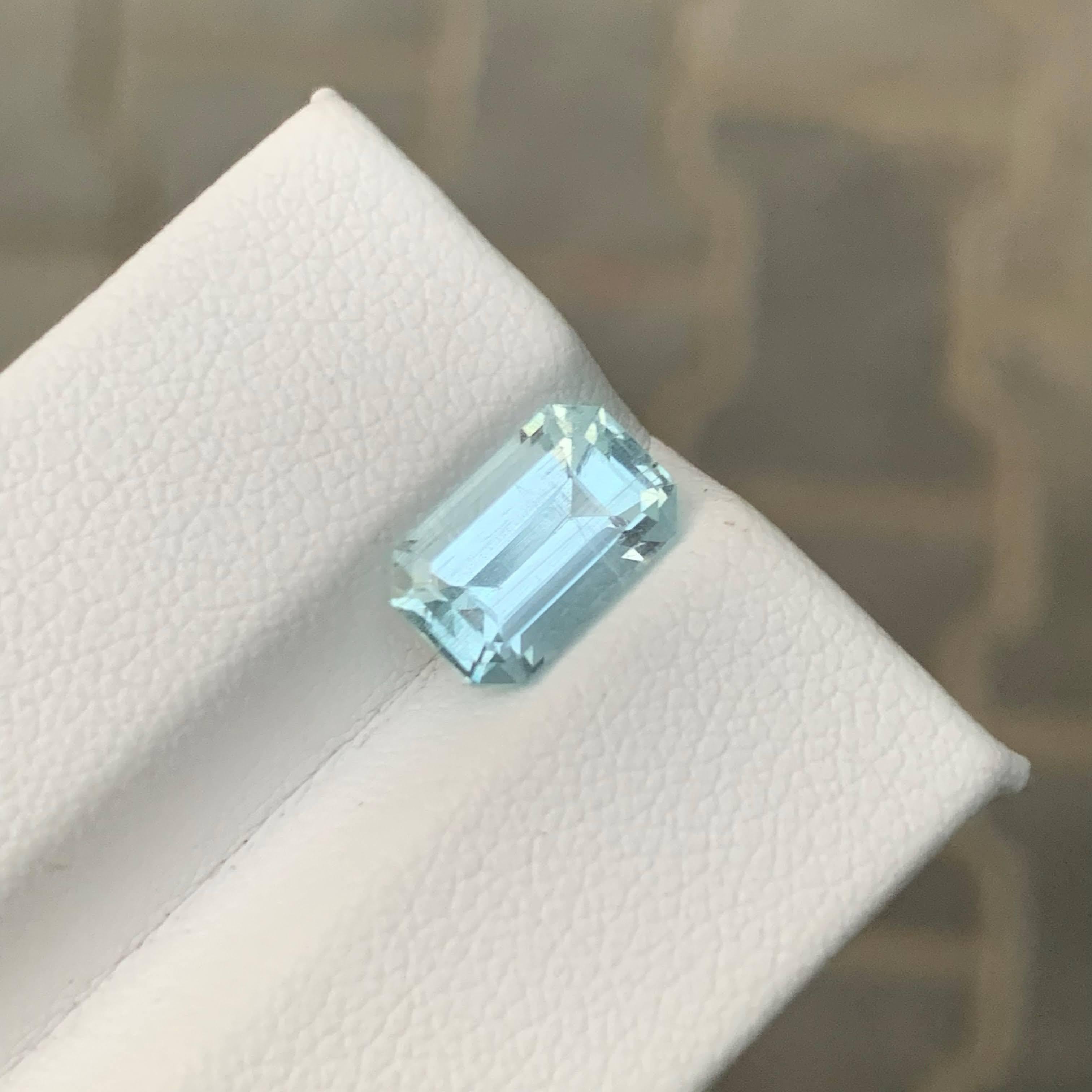 2.30 Carat Natural Loose Light Blue Aquamarine Emerald Cut Pakistani Gemstone For Sale 6