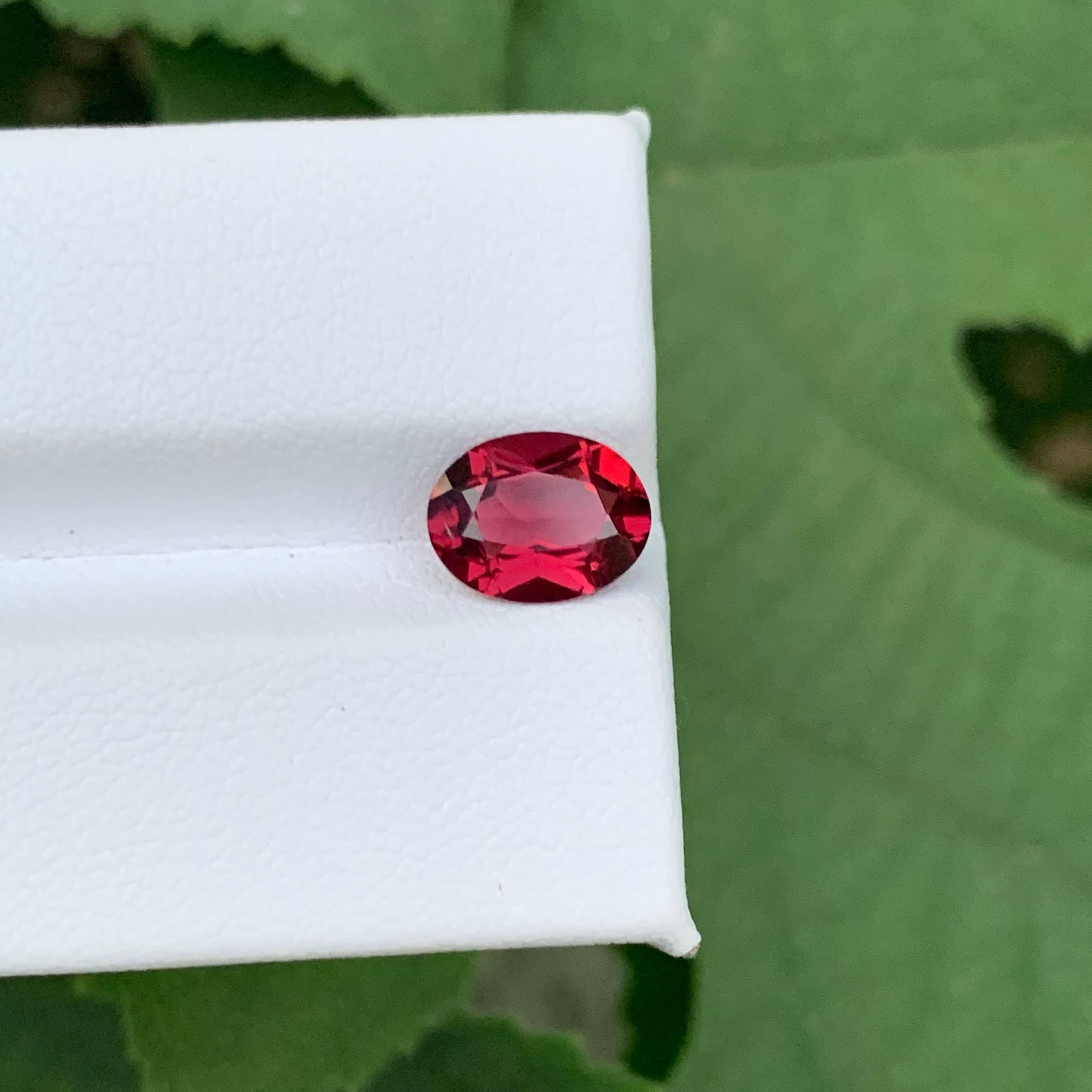2,30 carati di tormalina rossa naturale sfusa, taglio ovale, gemma afgana A. Stone in vendita 1