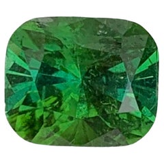 Preciosa gema de turmalina verde suave suelta 2,30 quilates Joyería de turmalina