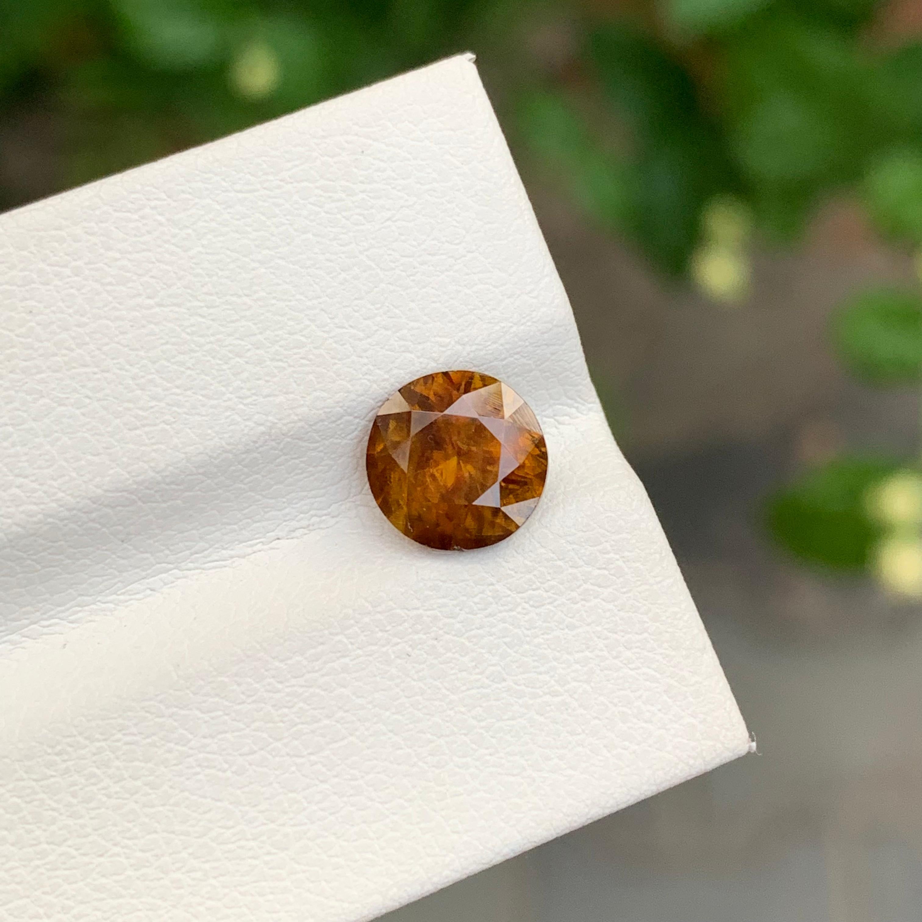 2,30 Karat natürlicher loser Sphene Titanit runde Form Edelstein (Rundschliff) im Angebot