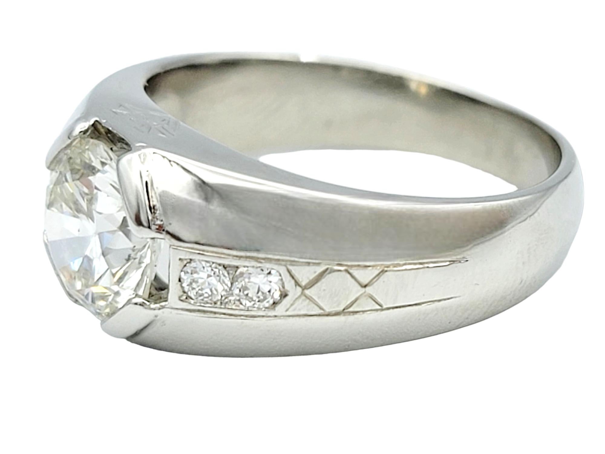 2.30 Carat Total Men's Vintage Early Modern Brilliant Cut Diamond Signet Ring  For Sale 1