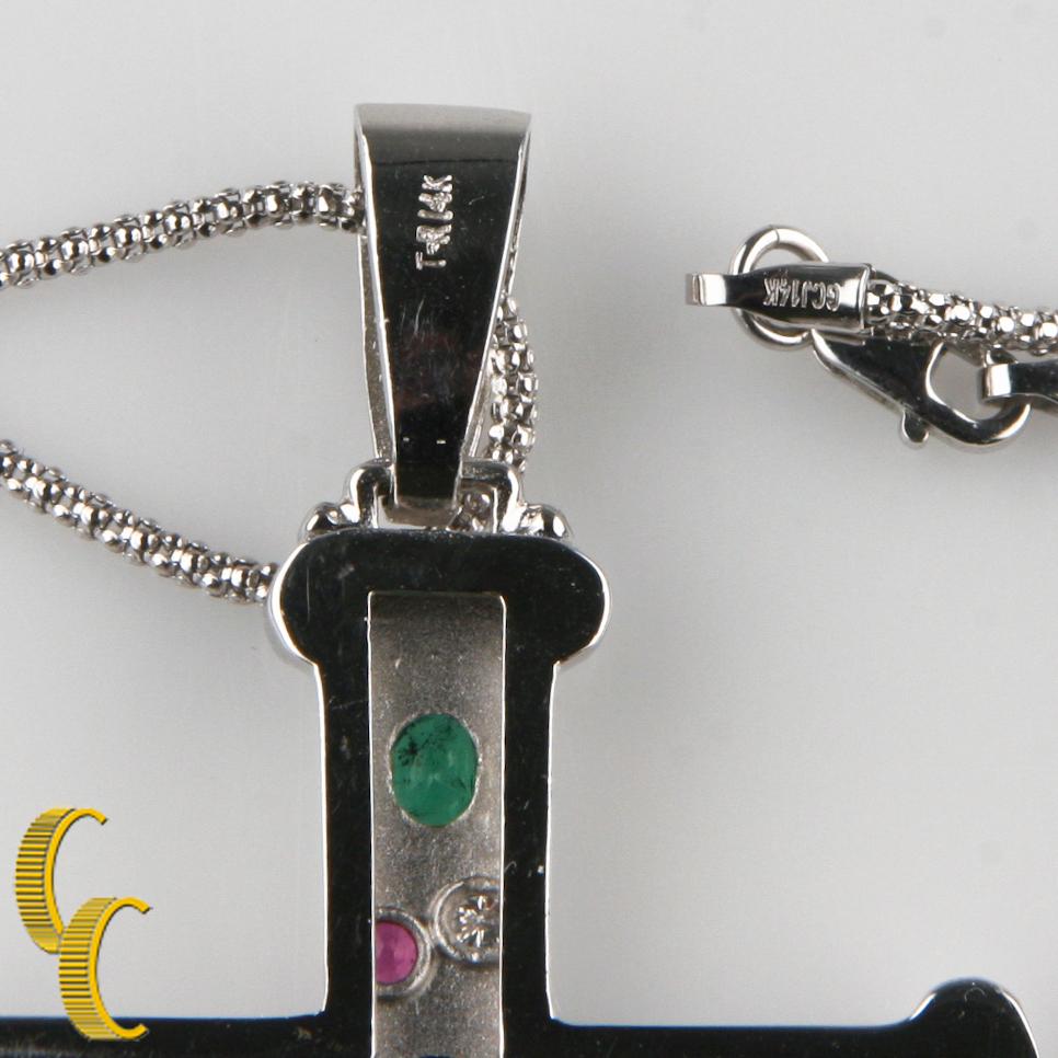 Croce in oro 14 carati da 2,30 carati con collana di diamanti, smeraldi, zaffiri e rubini in vendita 1