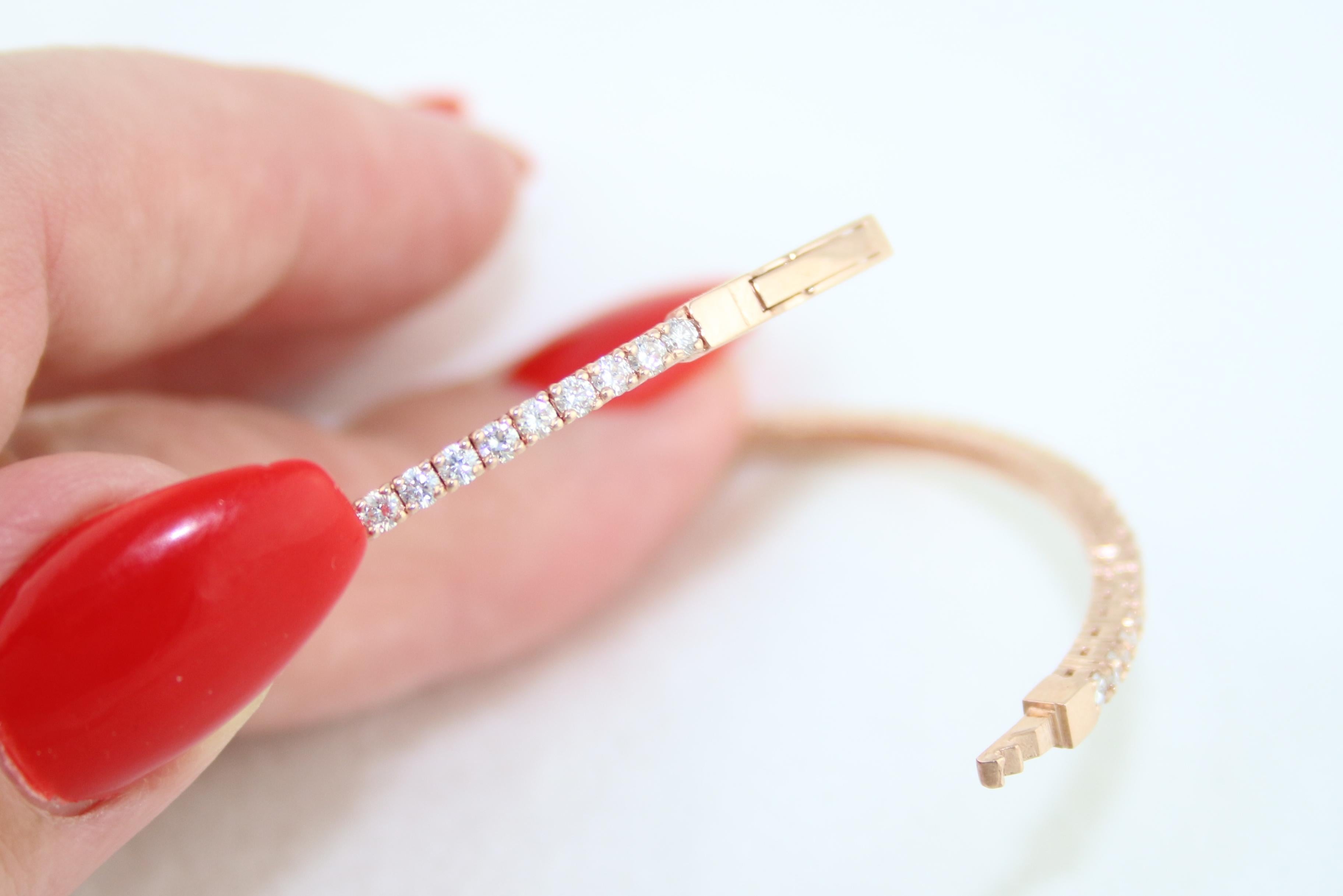 Bracelet jonc de tension entièrement en or avec diamants de 2,30 carats en vente 9