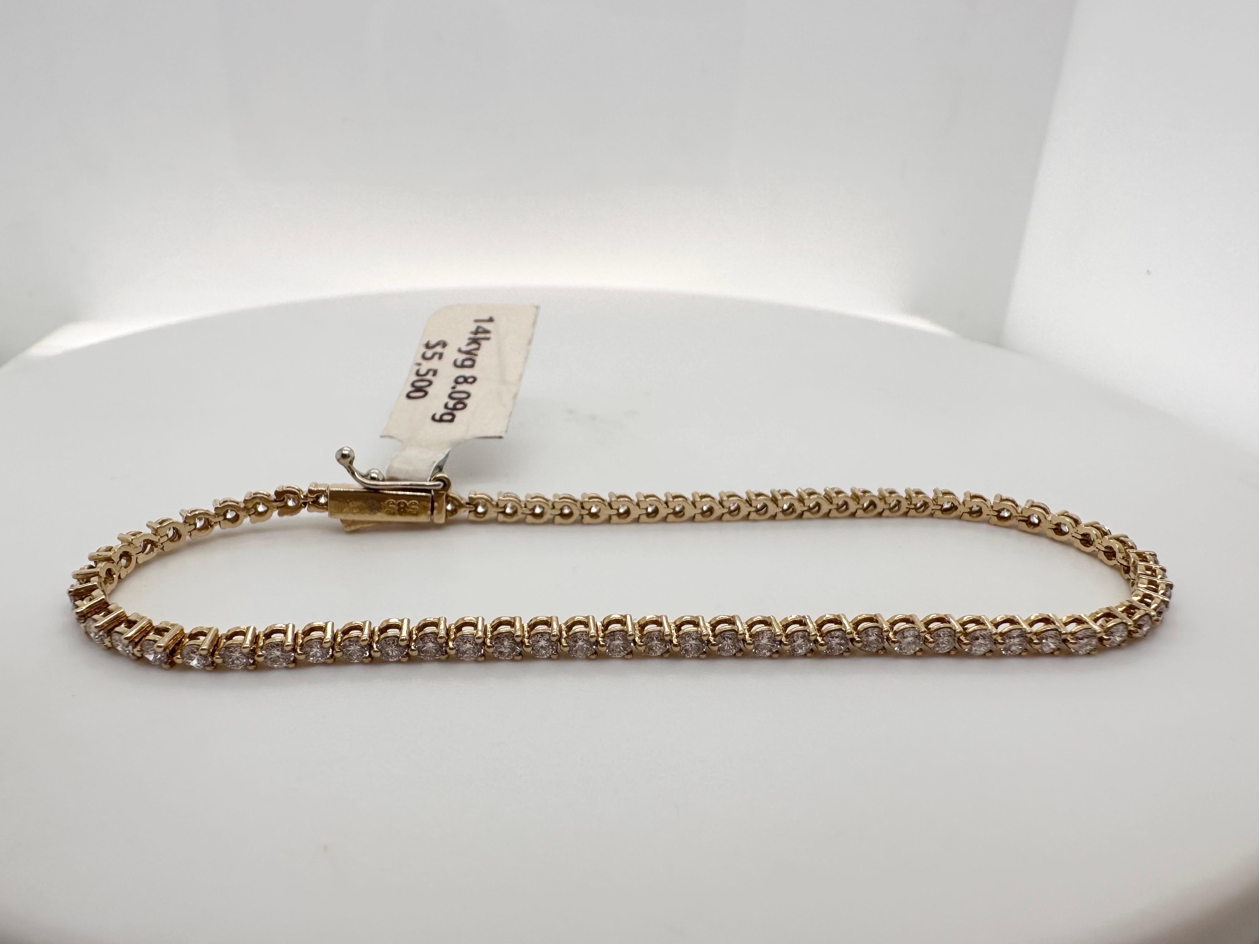 Bracelet tennis bracelet en or 14 carats avec diamants de 2,30 carats en vente 2