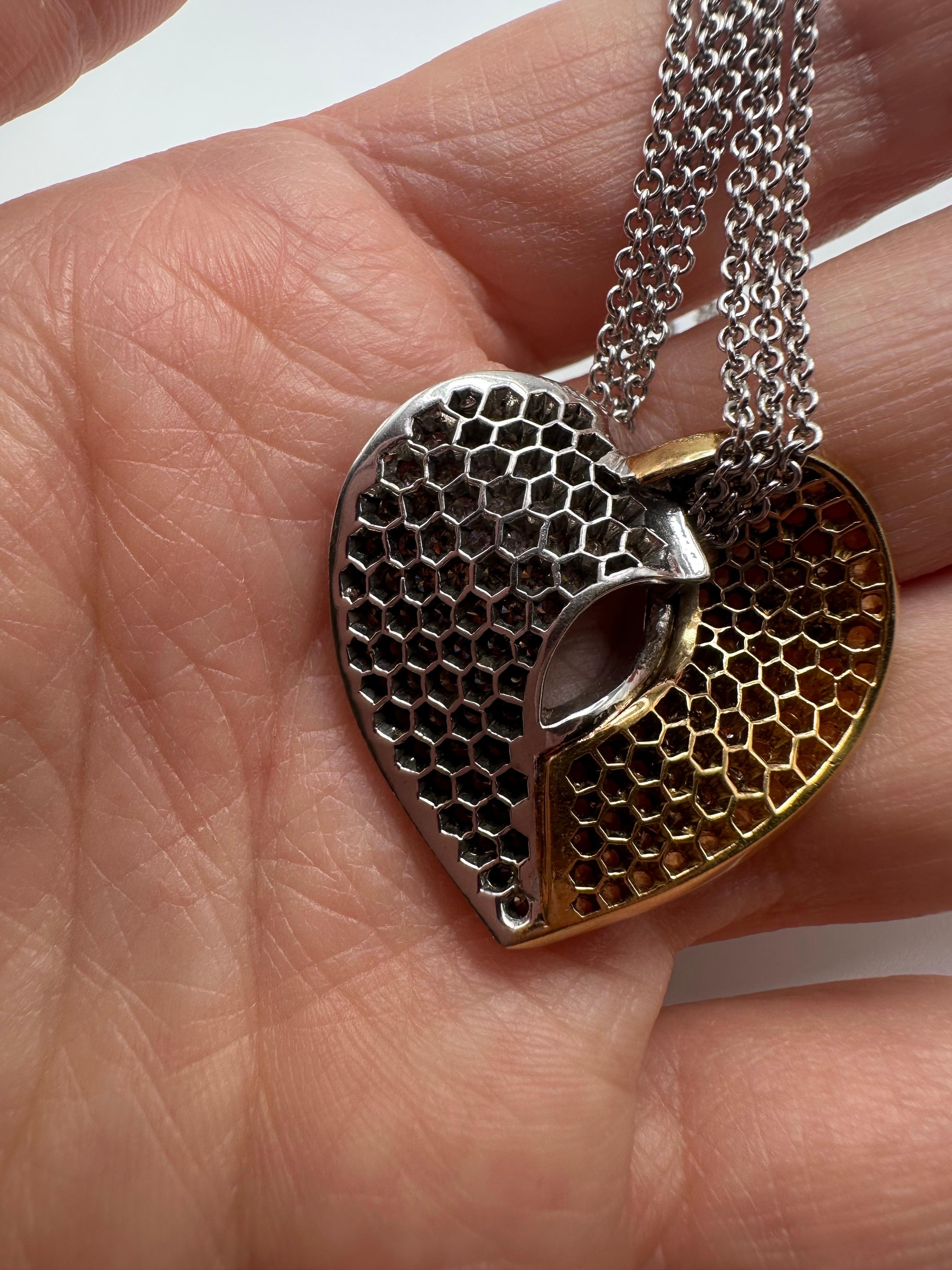 Collana con ciondolo a cuore con diamante da 2,30 carati in oro 18 carati in vendita 8