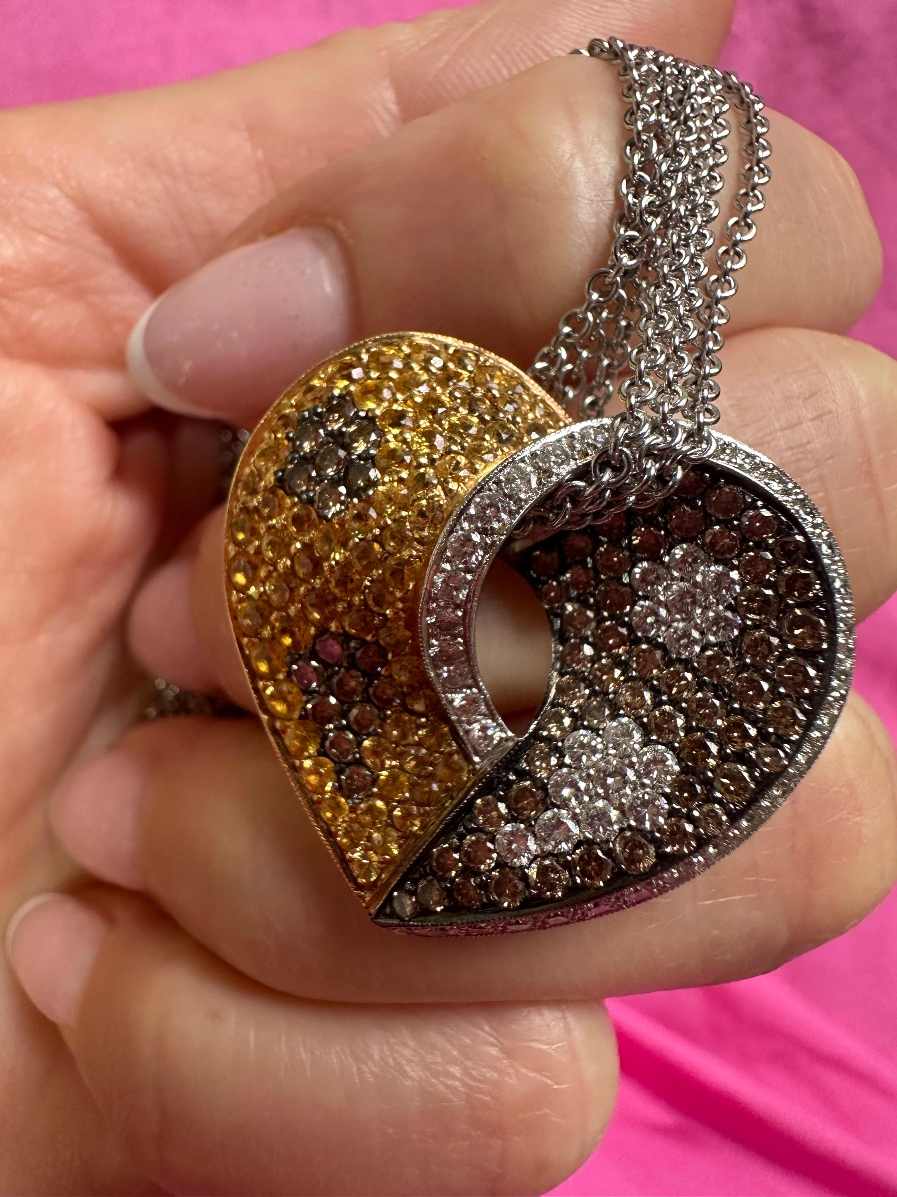 Collana con ciondolo a cuore con diamante da 2,30 carati in oro 18 carati In condizioni Nuovo in vendita a Jupiter, FL