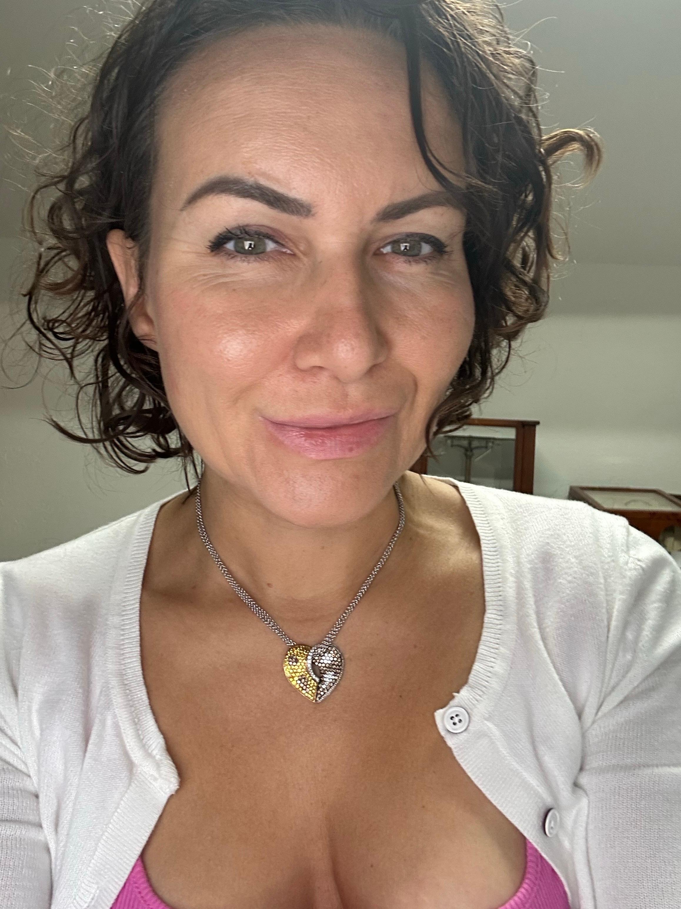 Collana con ciondolo a cuore con diamante da 2,30 carati in oro 18 carati in vendita 1