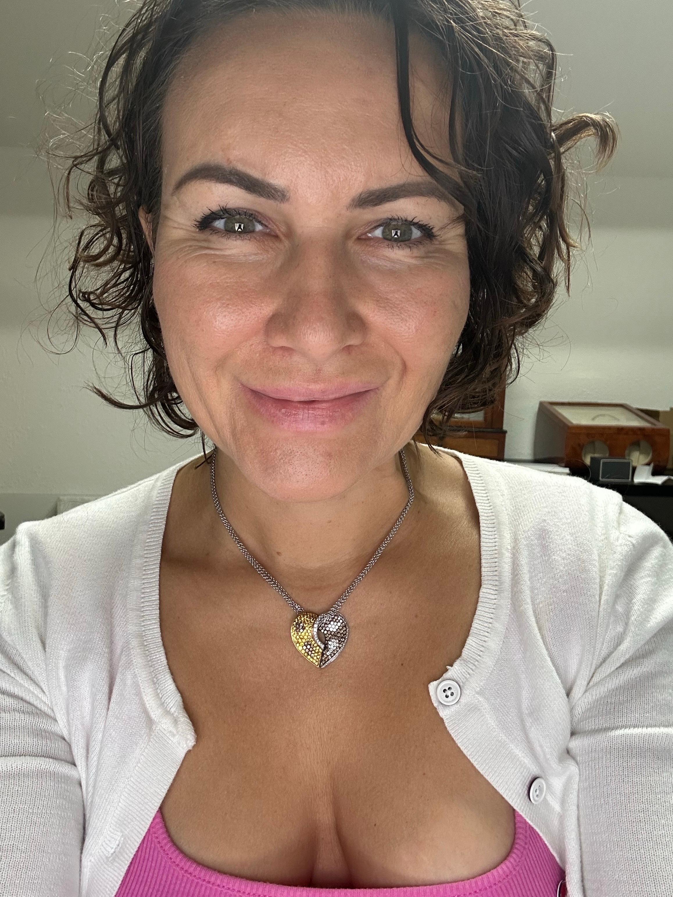 Collana con ciondolo a cuore con diamante da 2,30 carati in oro 18 carati in vendita 2