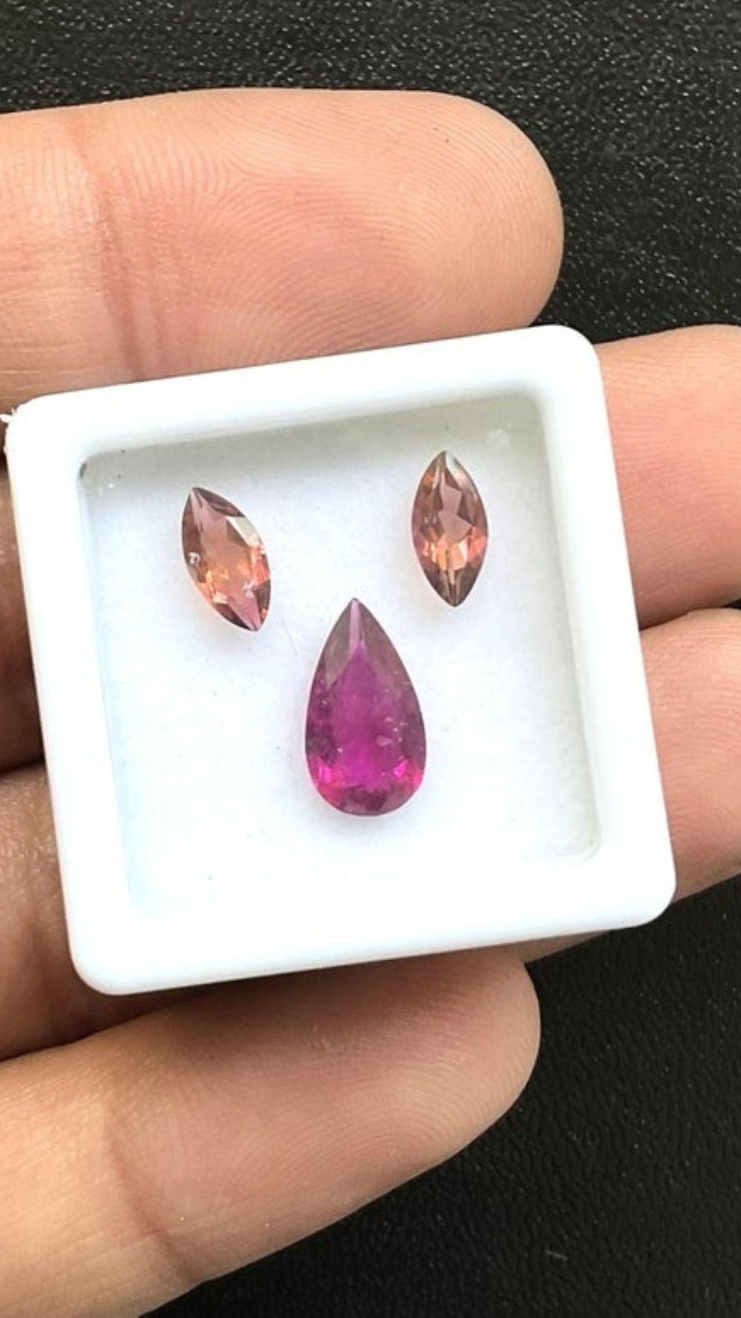 Women's or Men's 2.30 Carats Mix Matched Tourmaline Pair, Pink Tourmaline Marquise and Pear Gems For Sale