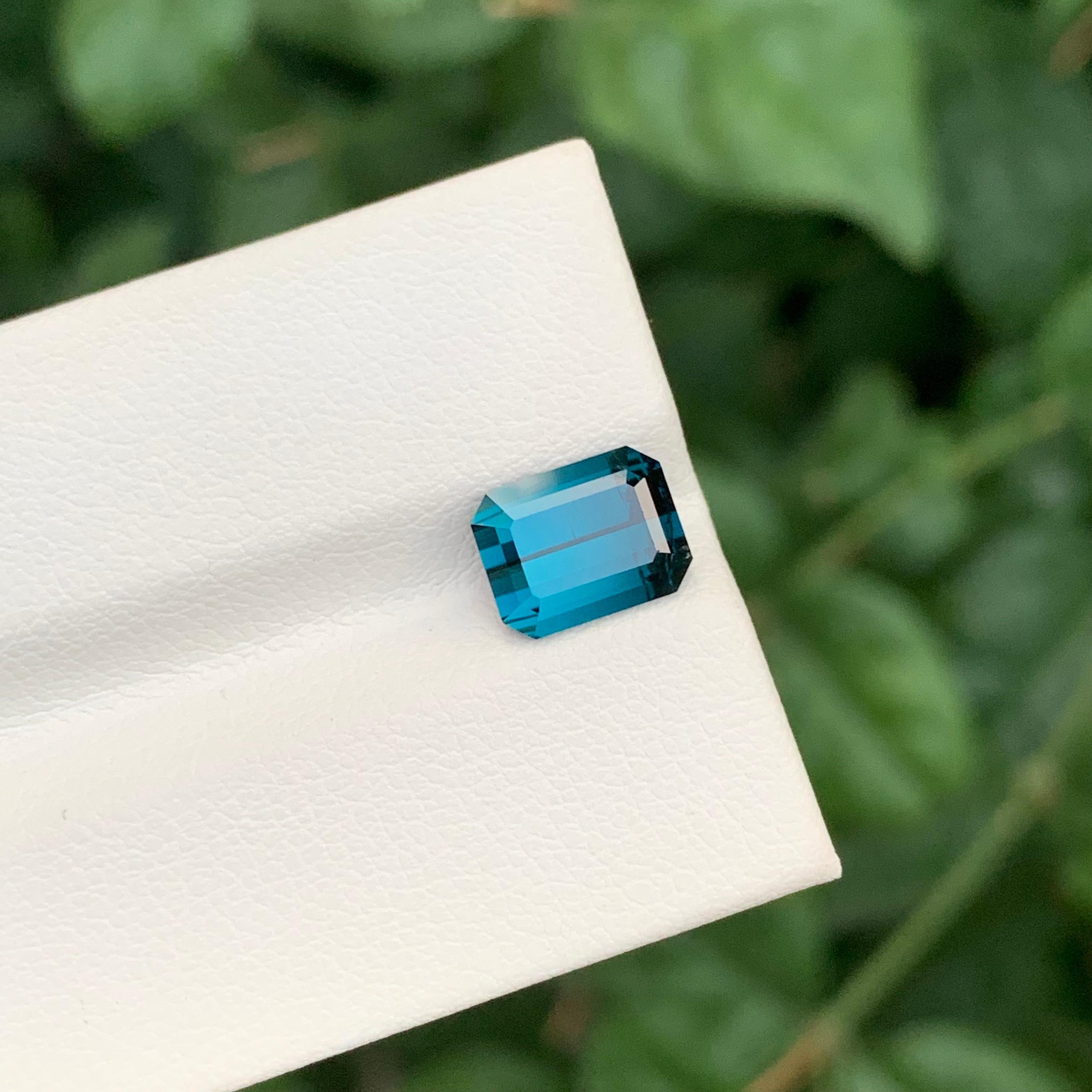 2.30 Carats Natural Faceted Indicolite Tourmaline For Jewelry Making en vente 4