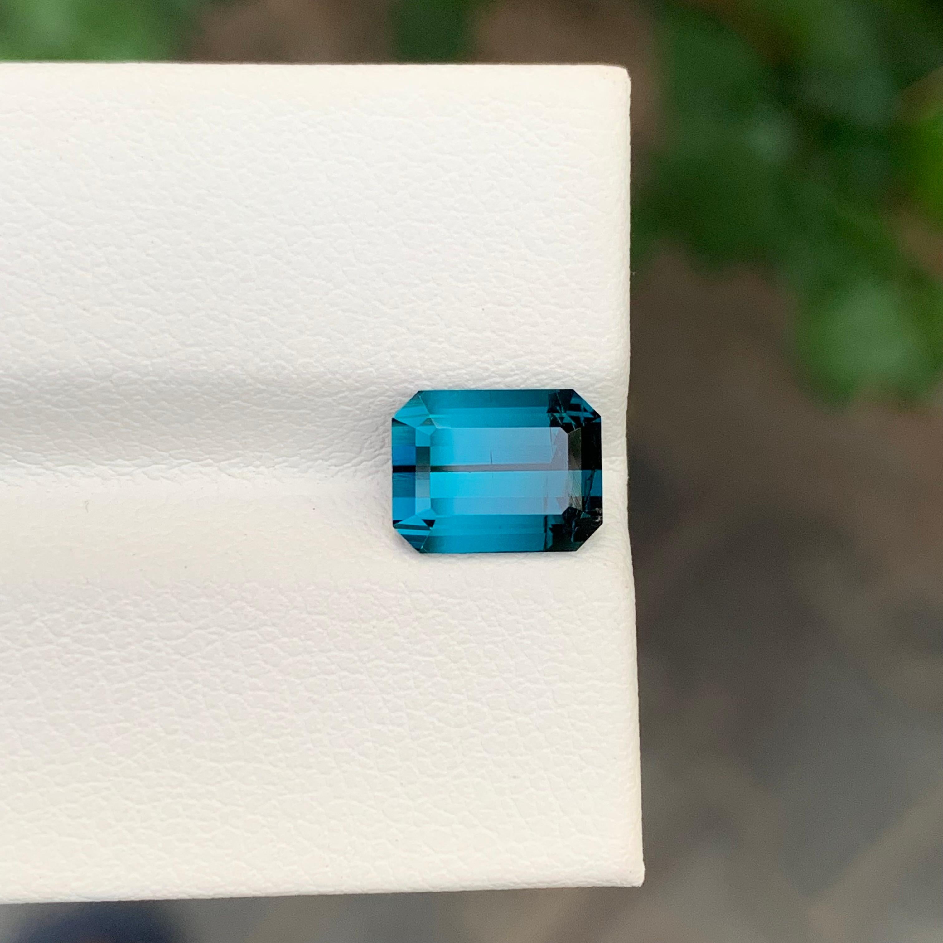 2.30 Carats Natural Faceted Indicolite Tourmaline For Jewelry Making en vente 8