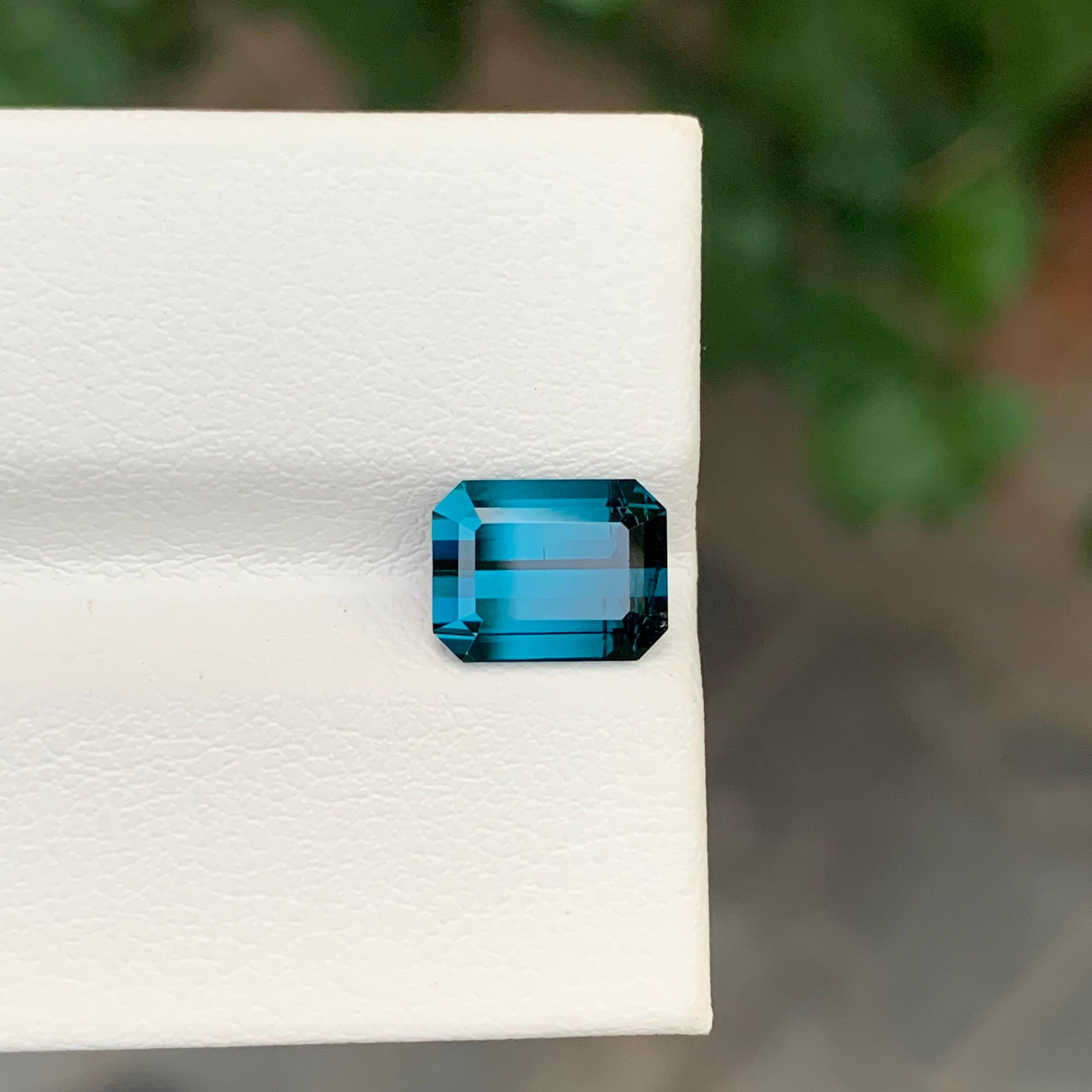 2.30 Carats Natural Faceted Indicolite Tourmaline For Jewelry Making en vente 9