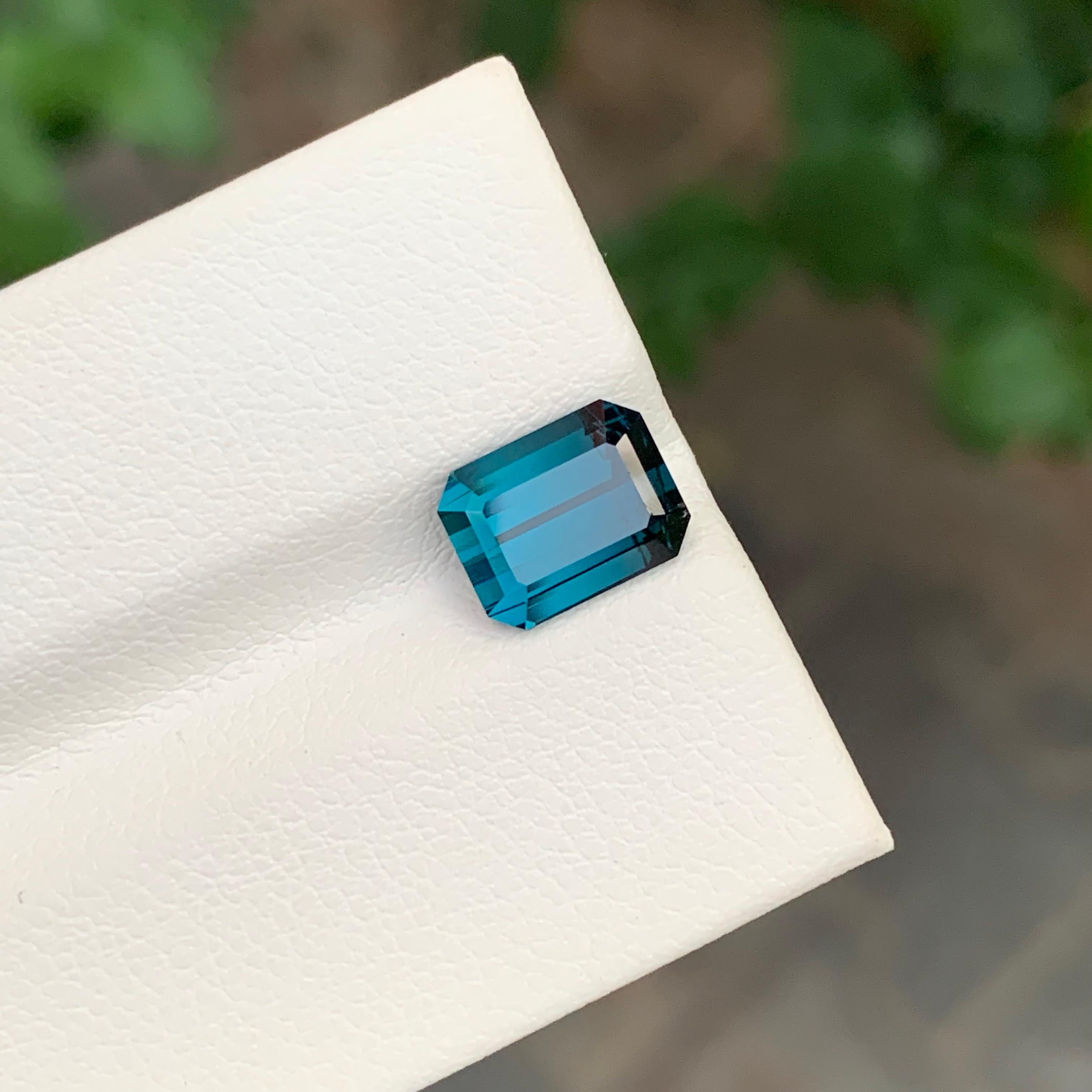 2.30 Carats Natural Faceted Indicolite Tourmaline For Jewelry Making Unisexe en vente
