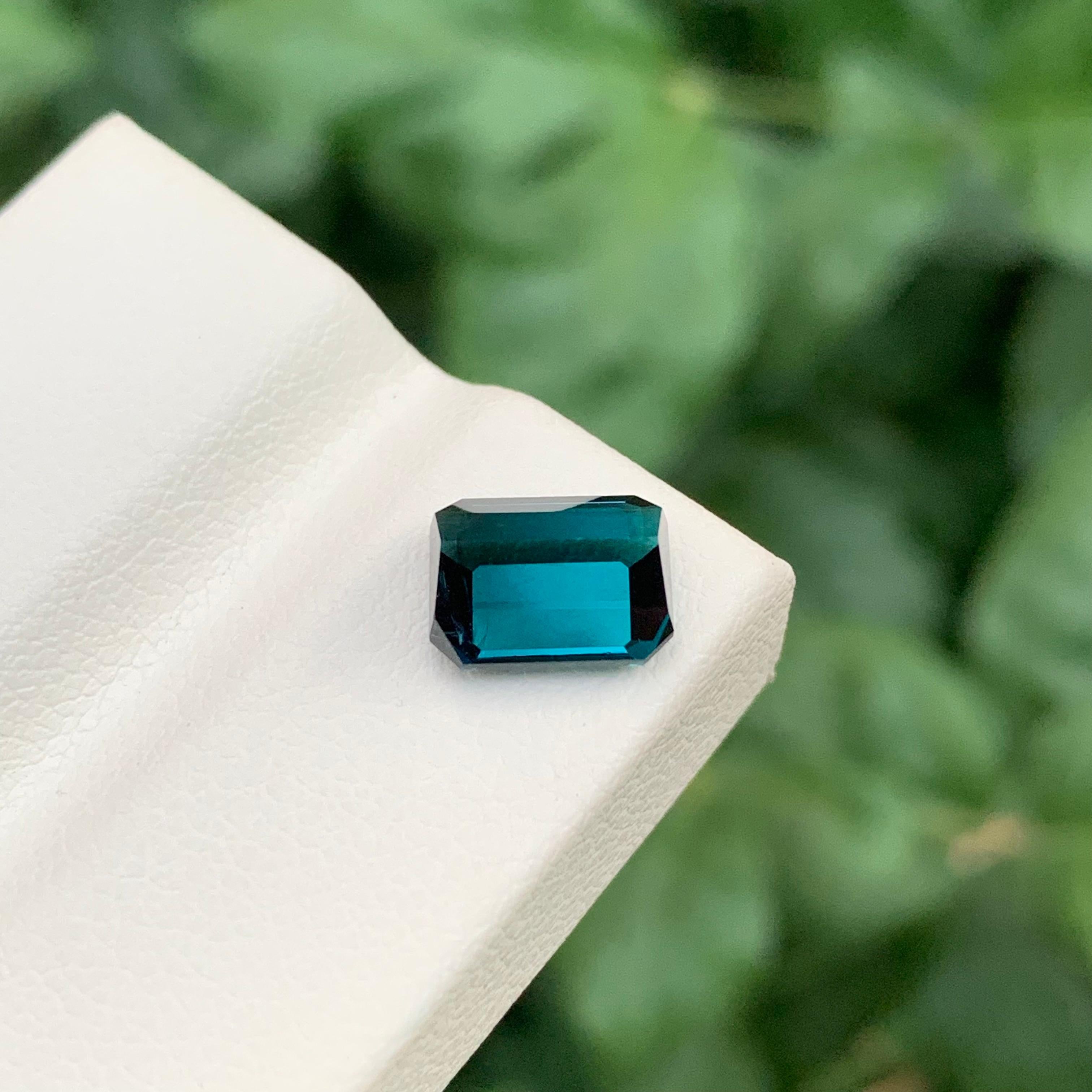 2.30 Carats Natural Faceted Indicolite Tourmaline For Jewelry Making en vente 1