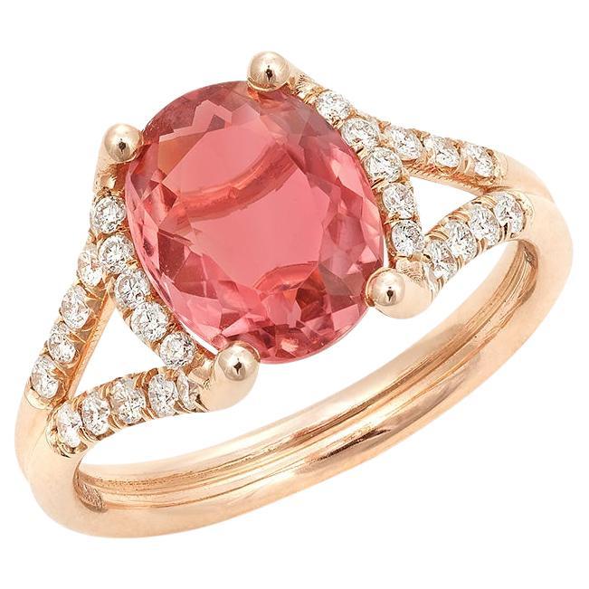 Natural Pink Tourmaline Gemstone 2.30 Carats set in 14K Rose Gold Ring Diamonds For Sale