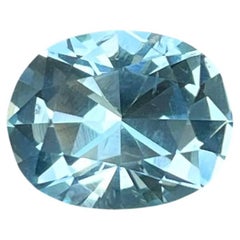 2.30 carats Sea-Blue Loose Aquamarine Oval Cut Natural Madagascar's Gemstone