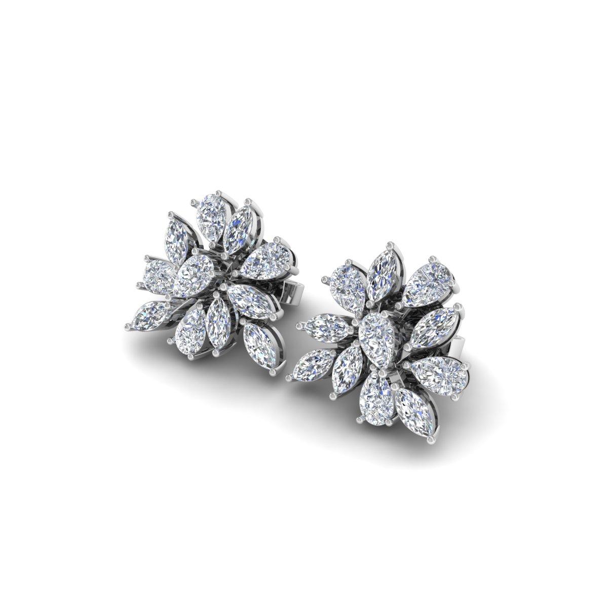 Moderno Orecchini con diamanti a pera marquise da 2,30 carati SI/HI Gioielli in oro bianco 18 carati in vendita