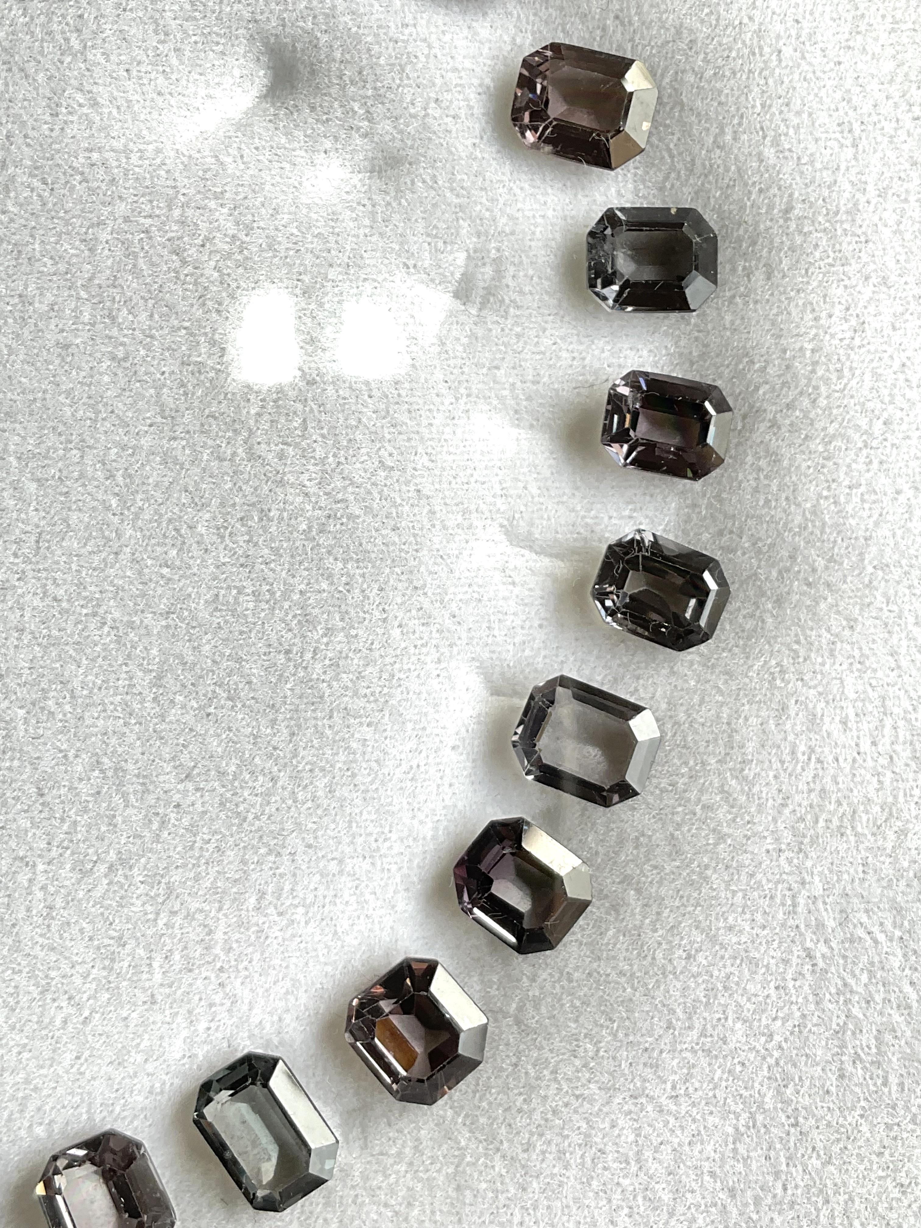 23,01 Karat Burma Grey Spinel Top Qualität Natürlicher Oktagon Schliff Stein Layout Edelstein im Angebot 1