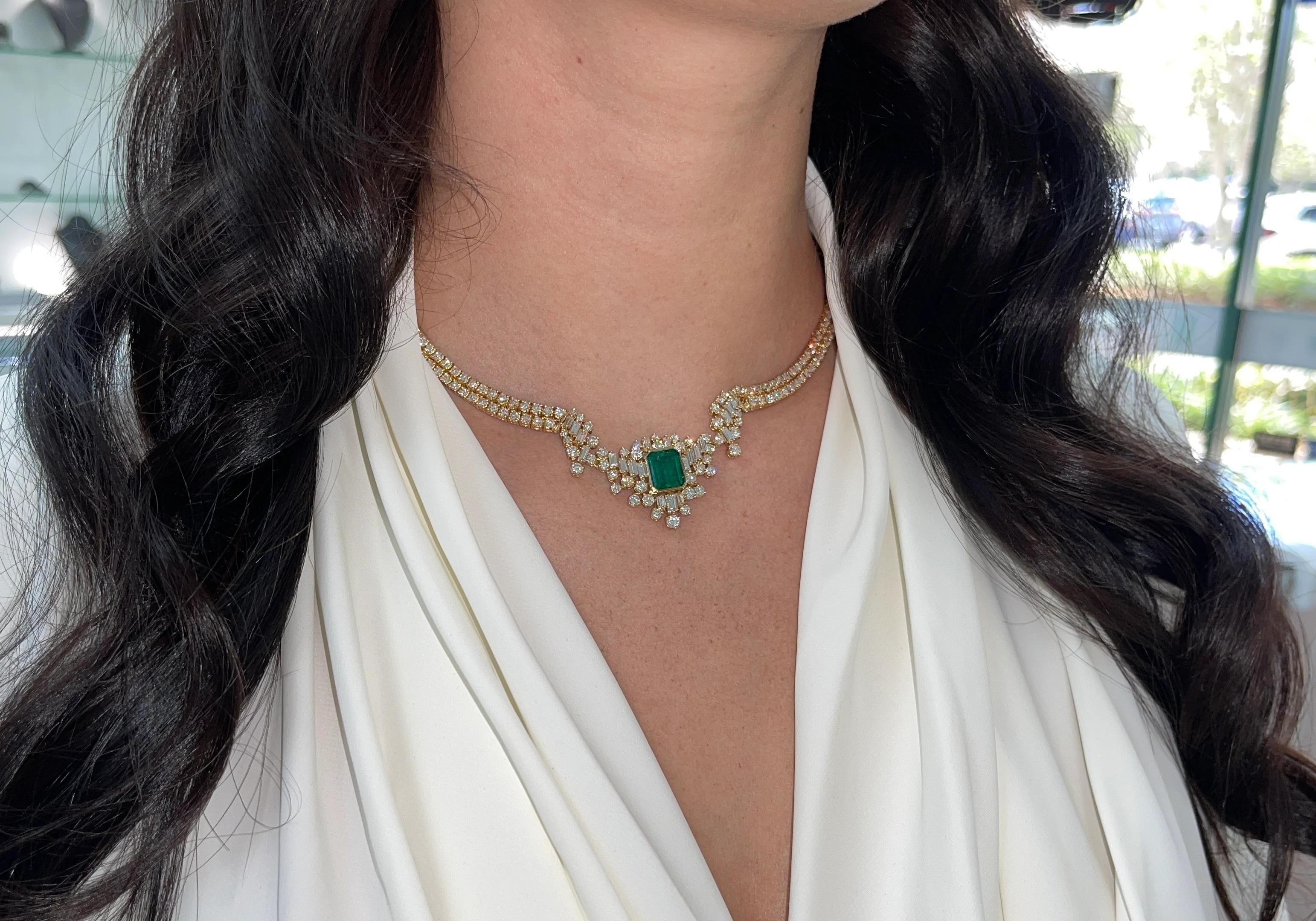 23.06tcw AAA+ Investment Grade Kolumbien Smaragd & Diamant Statement-Halskette 18K (Smaragdschliff) im Angebot