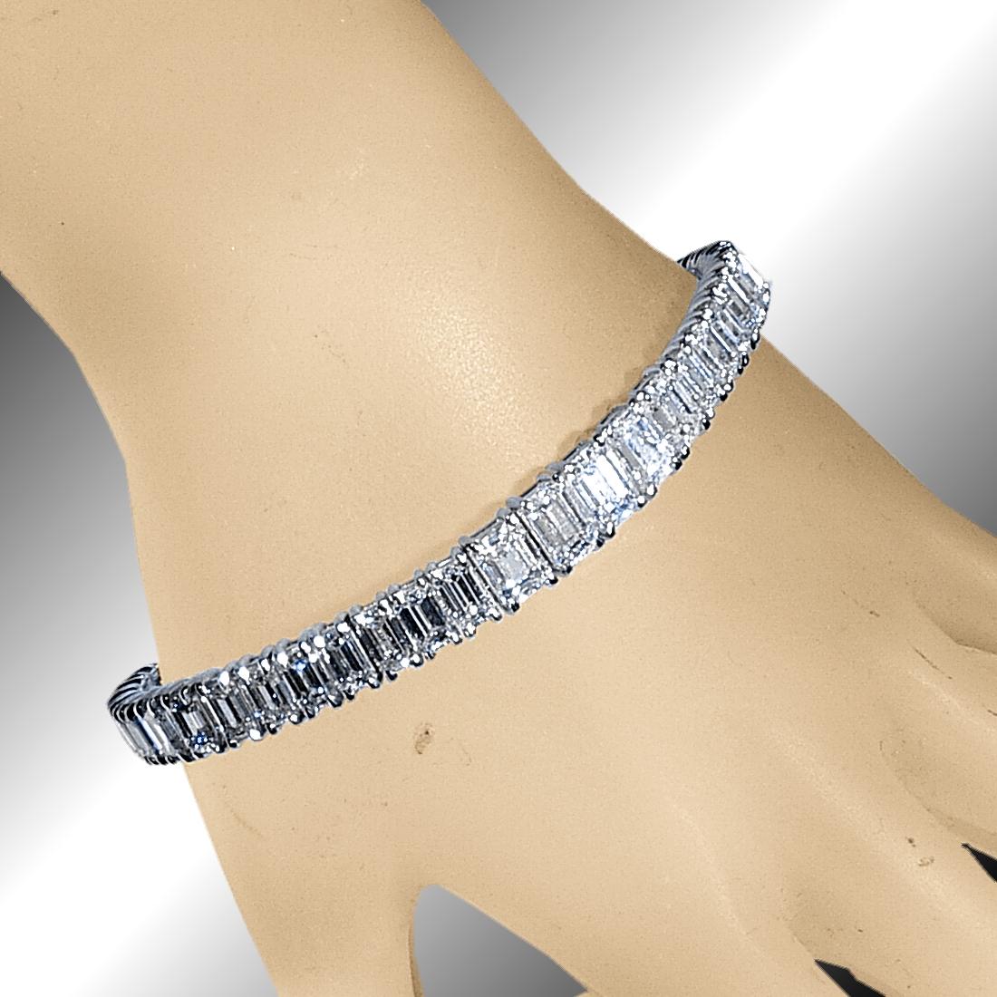 23.09 Carat Emerald Cut Diamond Platinum Tennis Bracelet 2