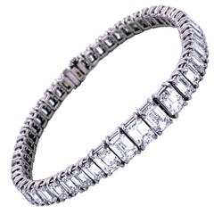 23.09 Carat Emerald Cut Diamond Platinum Tennis Bracelet