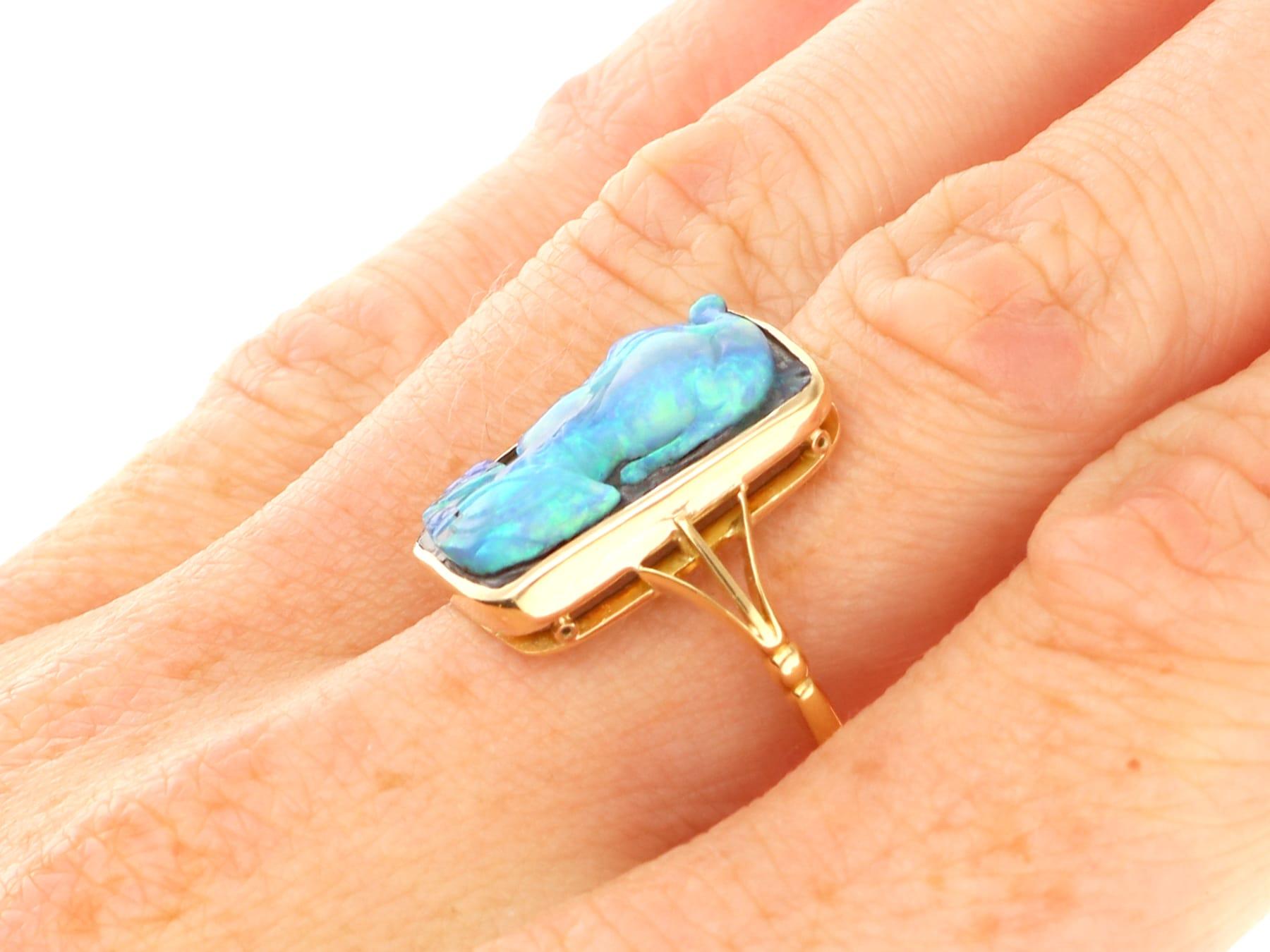 Antique 2.30 Carat Black Opal and 18k Yellow Gold Cameo Ring Circa 1900 For Sale 5