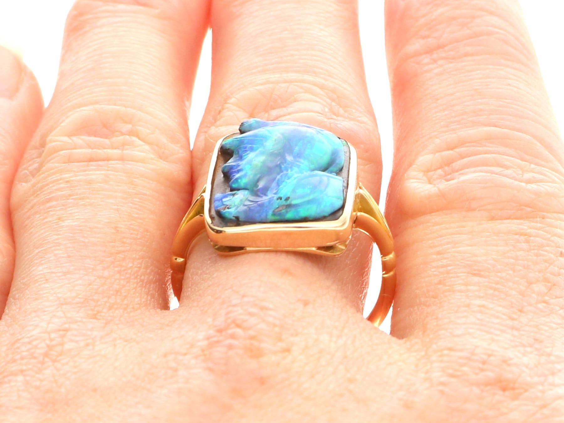 Antique 2.30 Carat Black Opal and 18k Yellow Gold Cameo Ring Circa 1900 For Sale 6