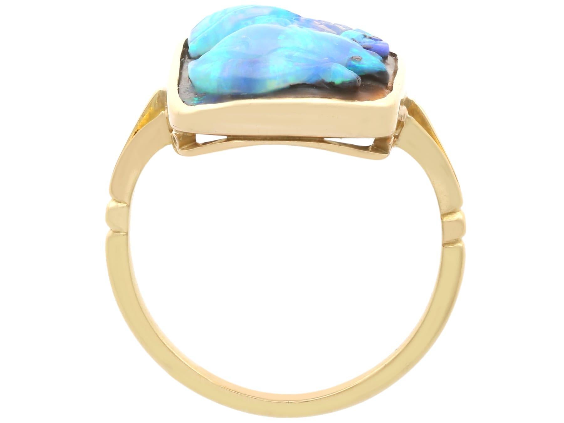 Antique 2.30 Carat Black Opal and 18k Yellow Gold Cameo Ring Circa 1900 For Sale 1
