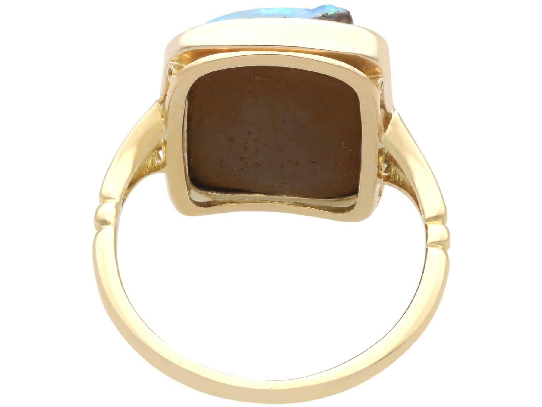 Antique 2.30 Carat Black Opal and 18k Yellow Gold Cameo Ring Circa 1900 For Sale 2