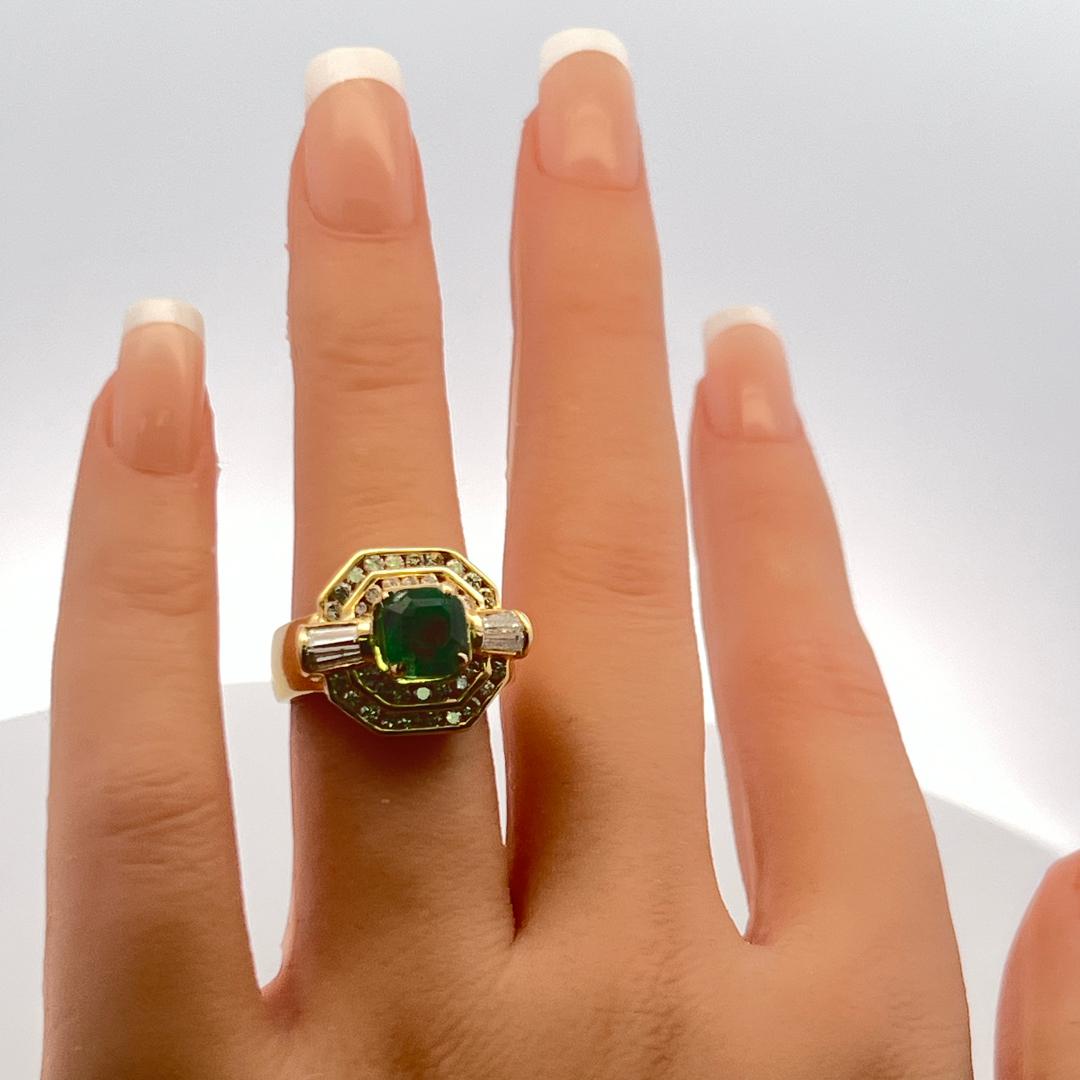 Bague cocktail Art déco en or jaune 18 carats 2,30 carats d'émeraude et 1,40 carats de diamant en vente 5