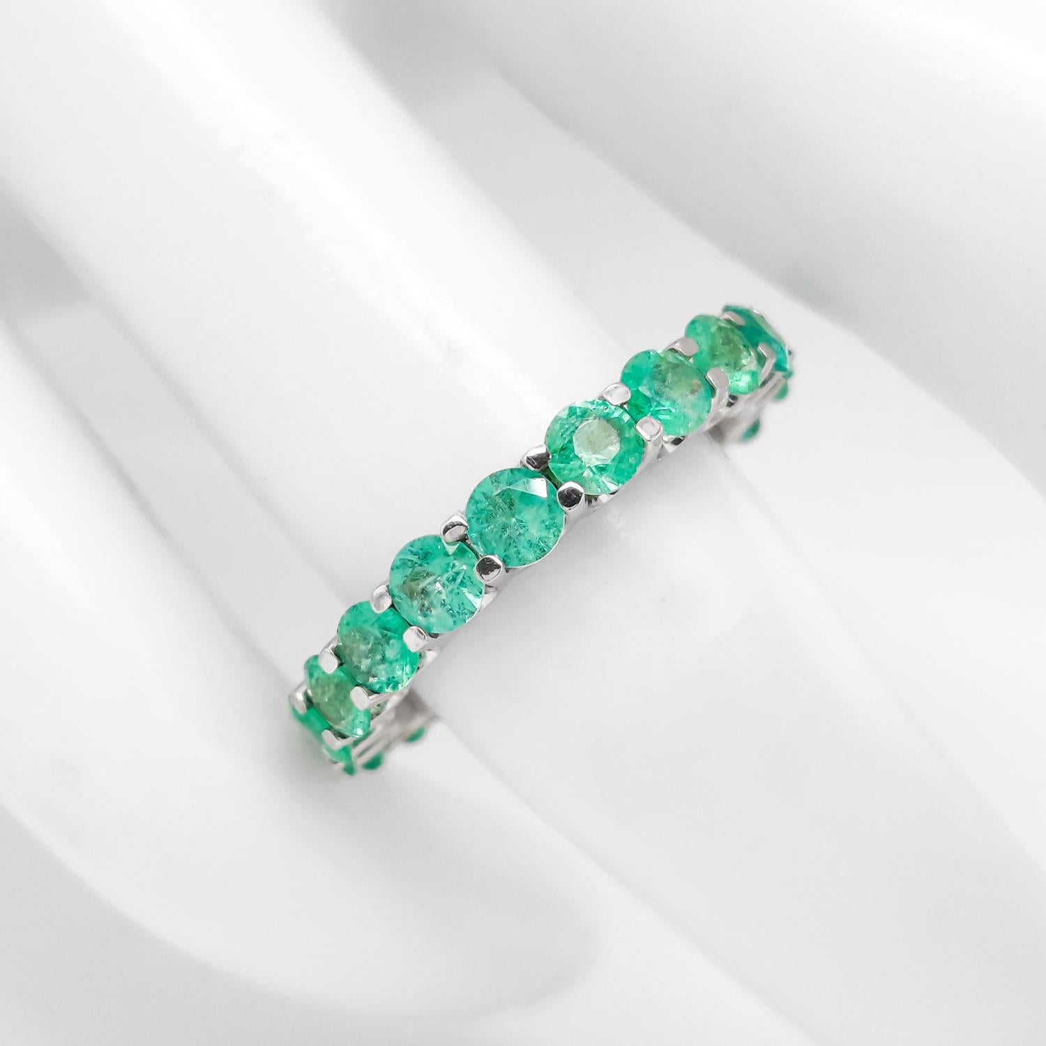 2.30ct Emerald Eternity Ring 1