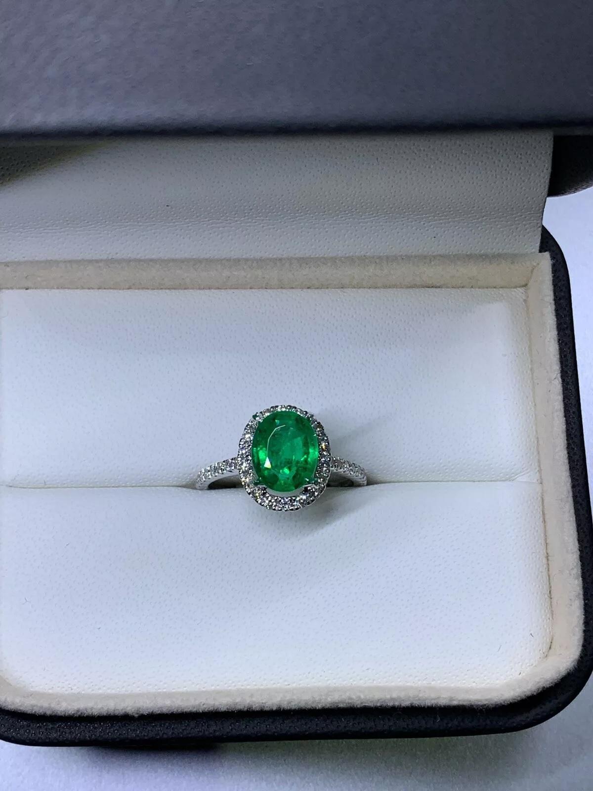 2.30ct Green emerald Colombian diamond halo engagement ring 18ct white gold. In New Condition For Sale In London, GB