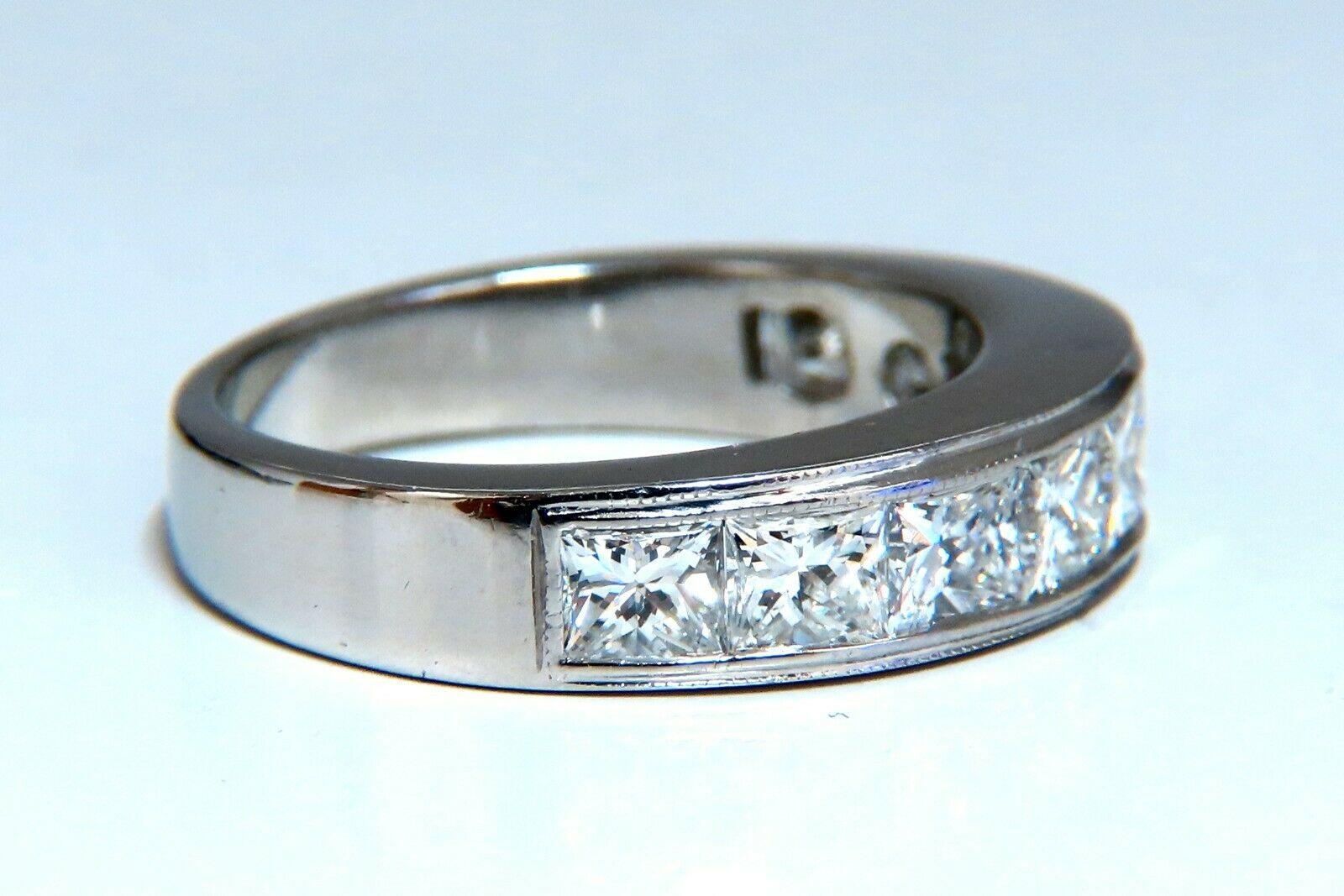 Platinring mit 2,30 Karat natürlichen Diamanten im Prinzessinnenschliff im Angebot 1