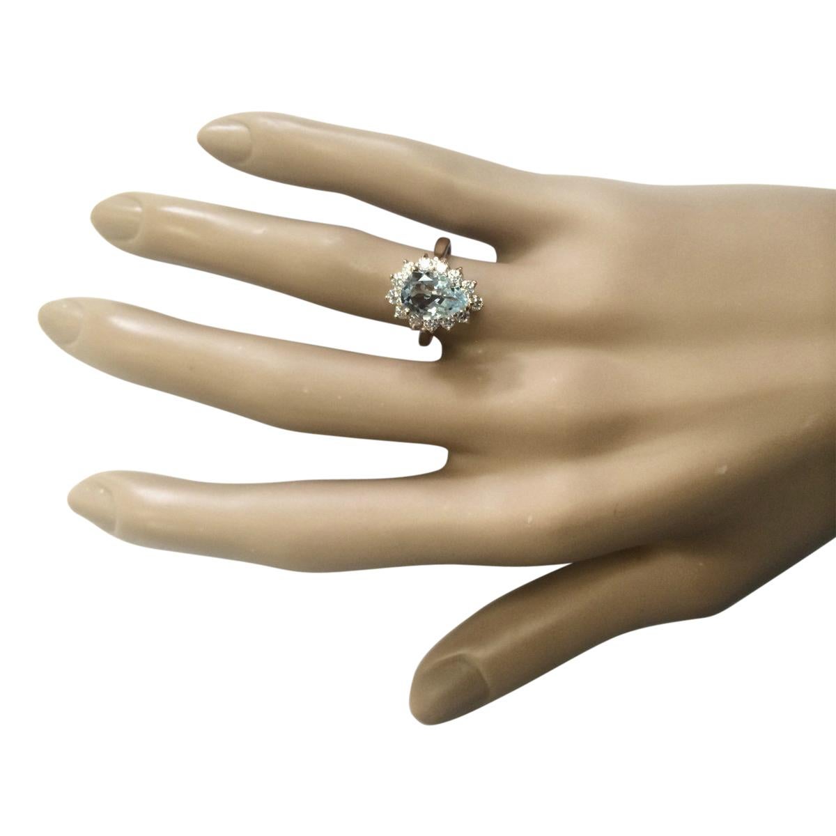 Natural Aquamarine Diamond Ring In 14 Karat Rose Gold  In New Condition For Sale In Los Angeles, CA