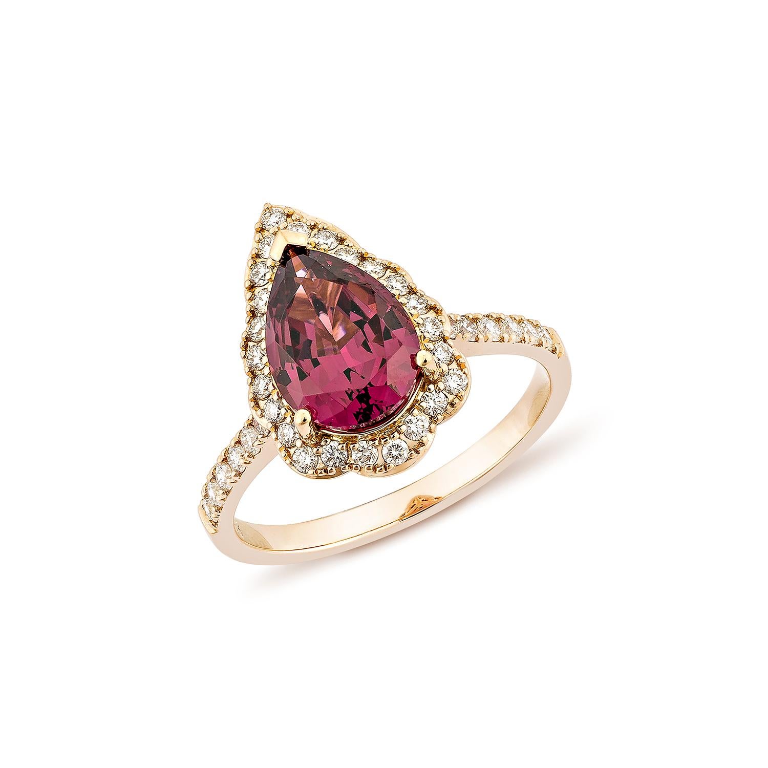 Contemporary 2.31 Carat Rhodolite Fancy Ring in 18Karat Rose Gold with White Diamond.   For Sale