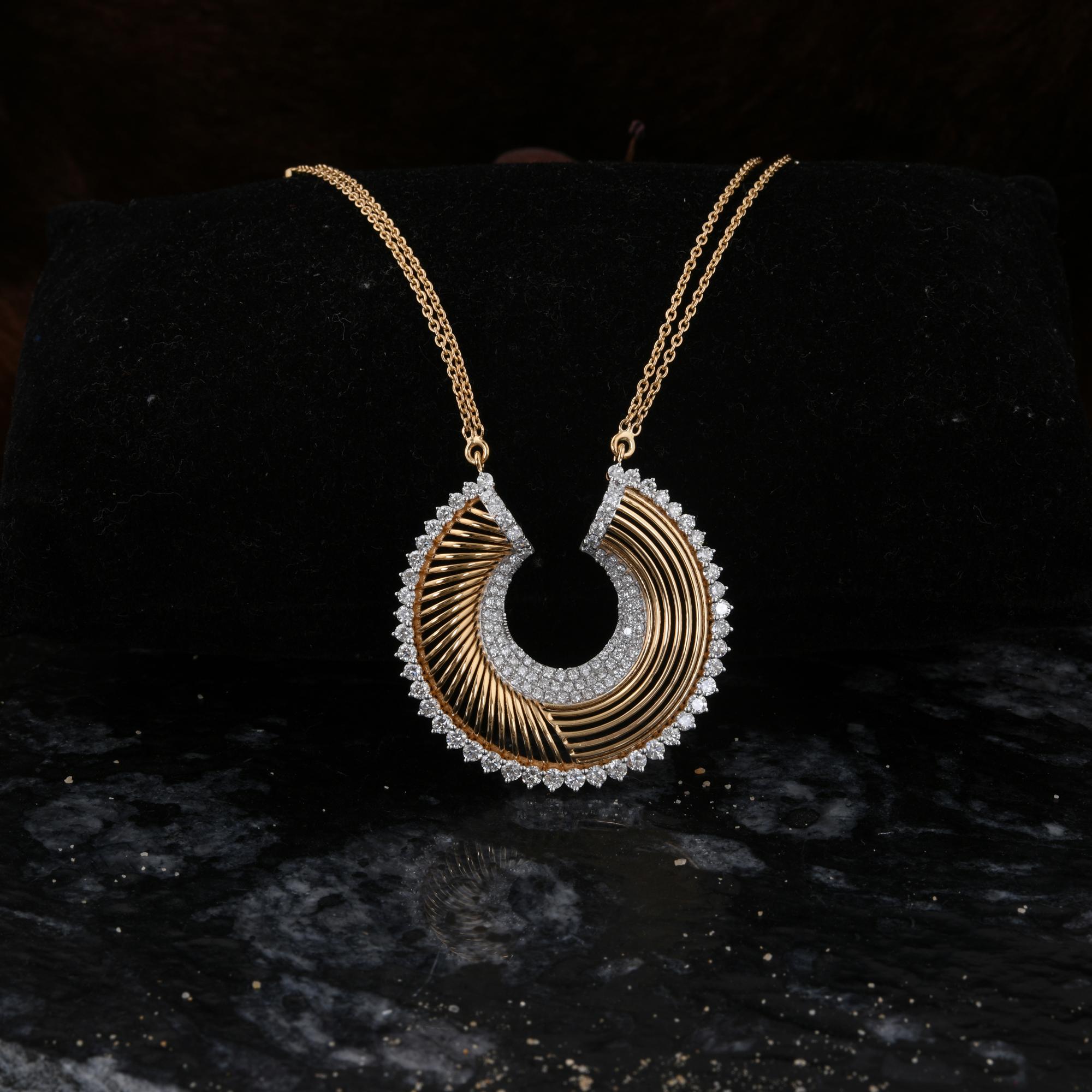 Round Cut 2.31 Carat Si Clarity HI Color Diamond Designer Pendant Necklace 18 Karat Gold For Sale