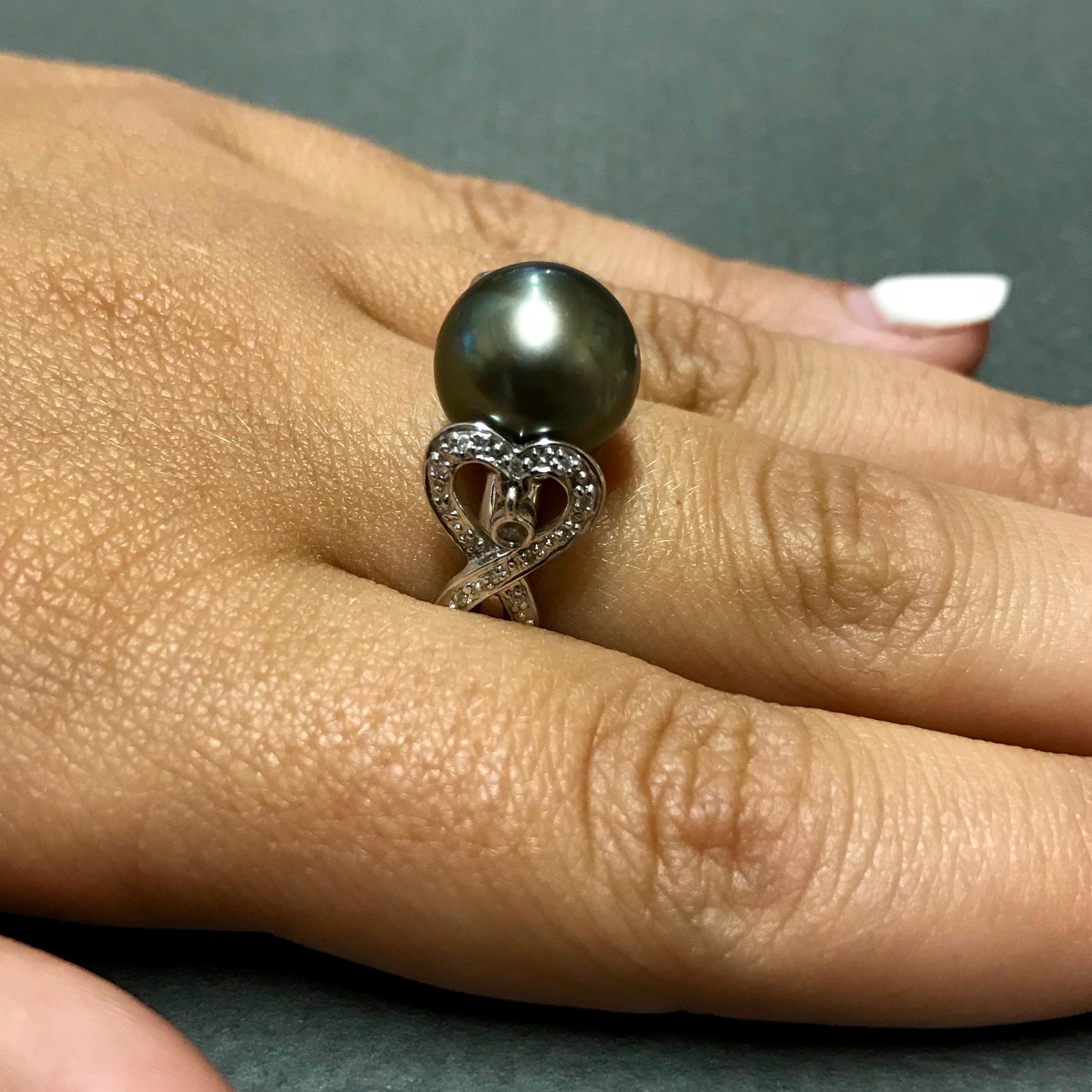 2.31 Carat Tahitian South Sea Pearl and 0.13 Carat White Diamond In New Condition In GREAT NECK, NY