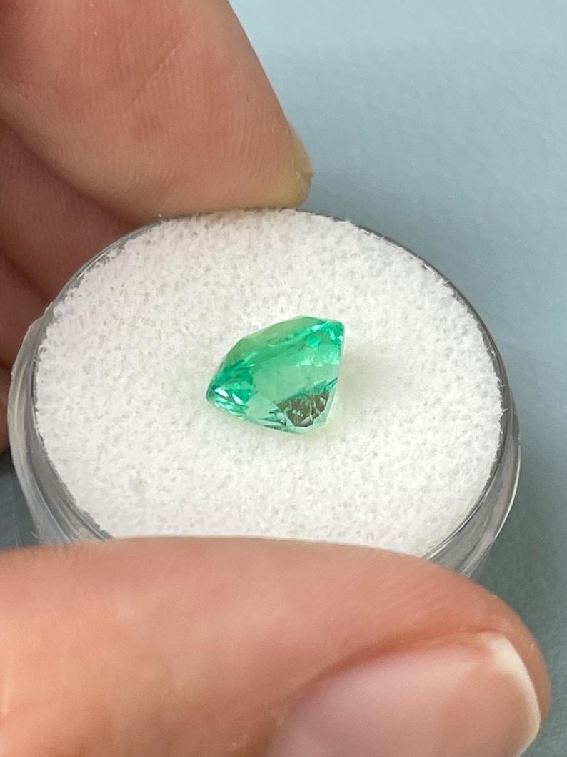 2.31 Carat Vibrant Yellowish Green Colombian Emerald - 8.5x8 Cushion Cut Muzo For Sale 1