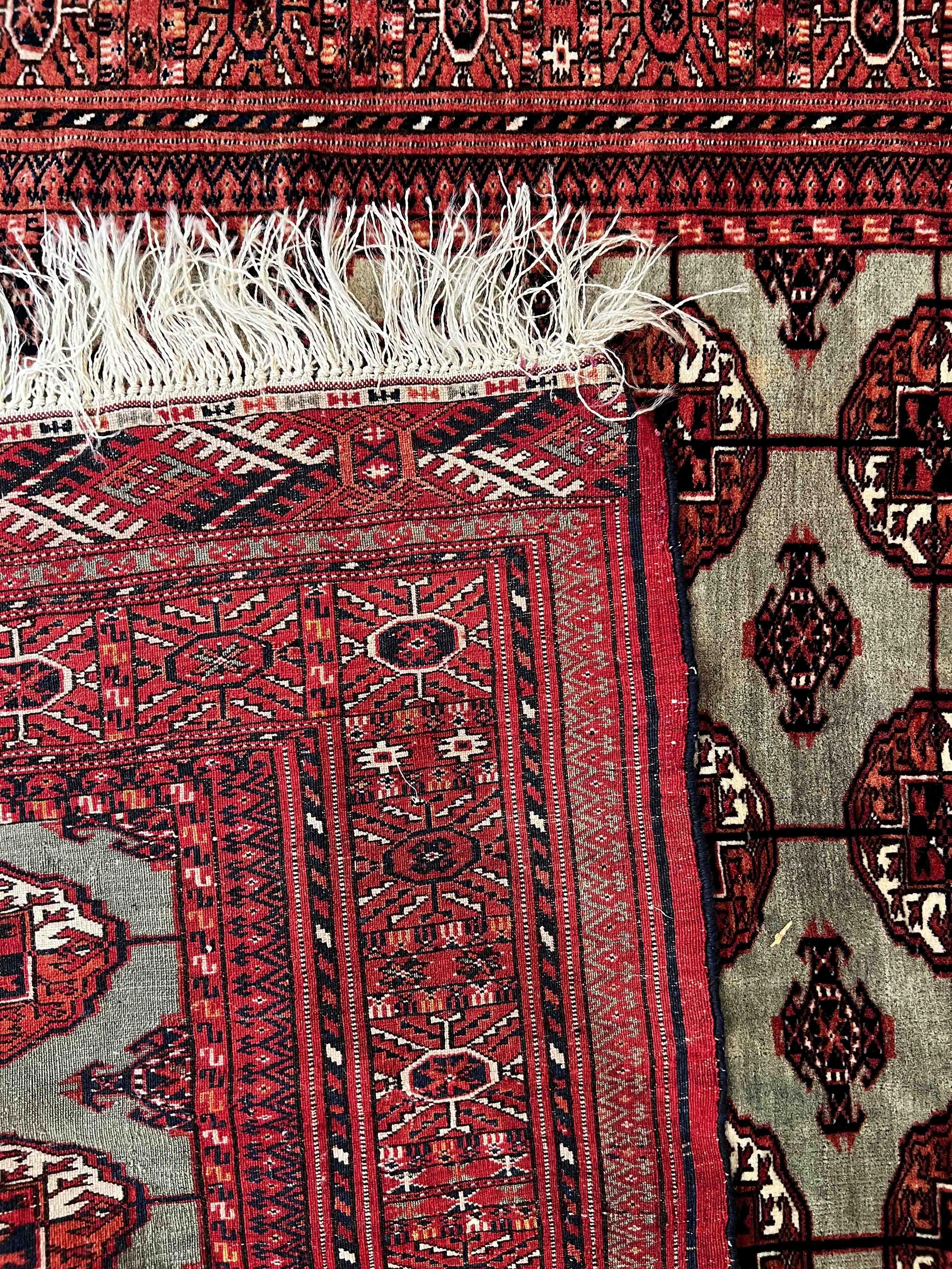 Exceptionnel tapis Bukhara 231 en vente 1