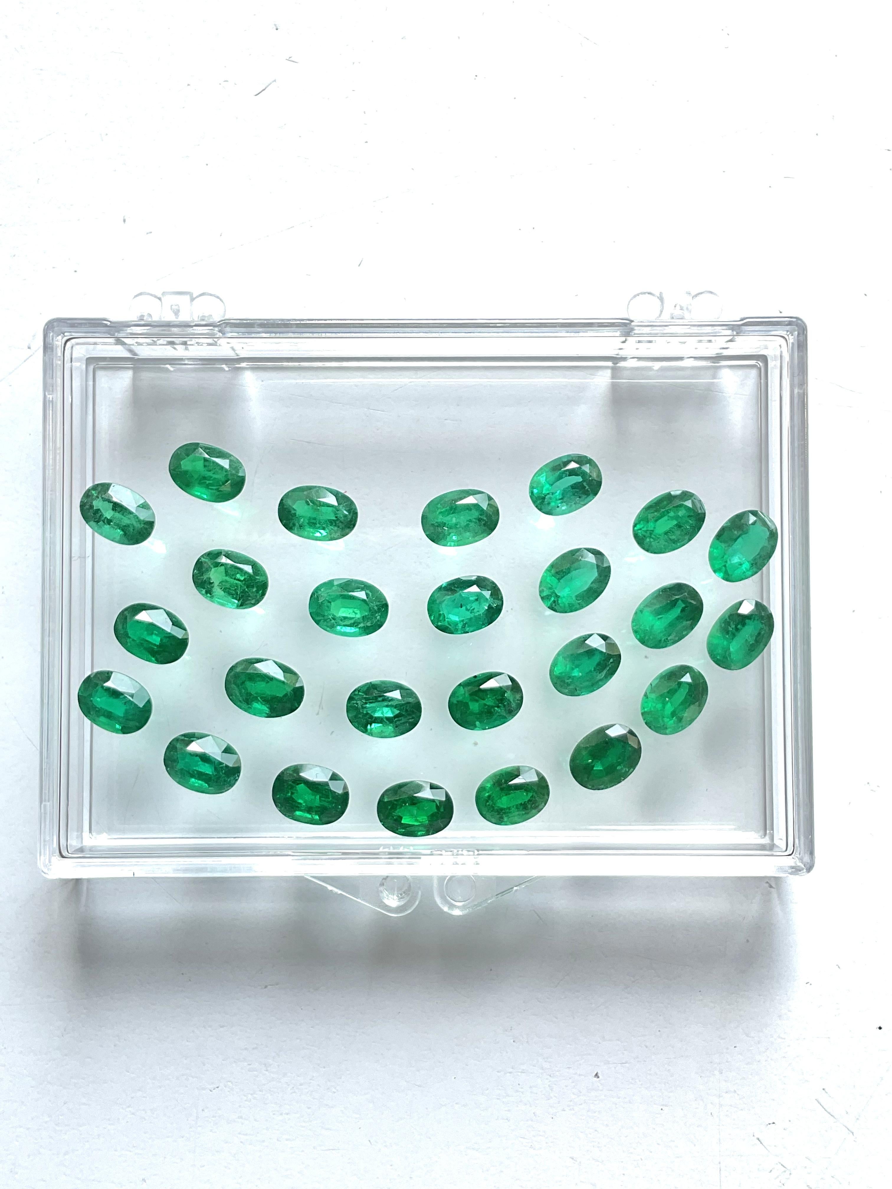 Art Deco 23.18 Carats Zambian Emerald 25 Pcs Oval Cut Stone For Fine Jewelry Natural Gem For Sale