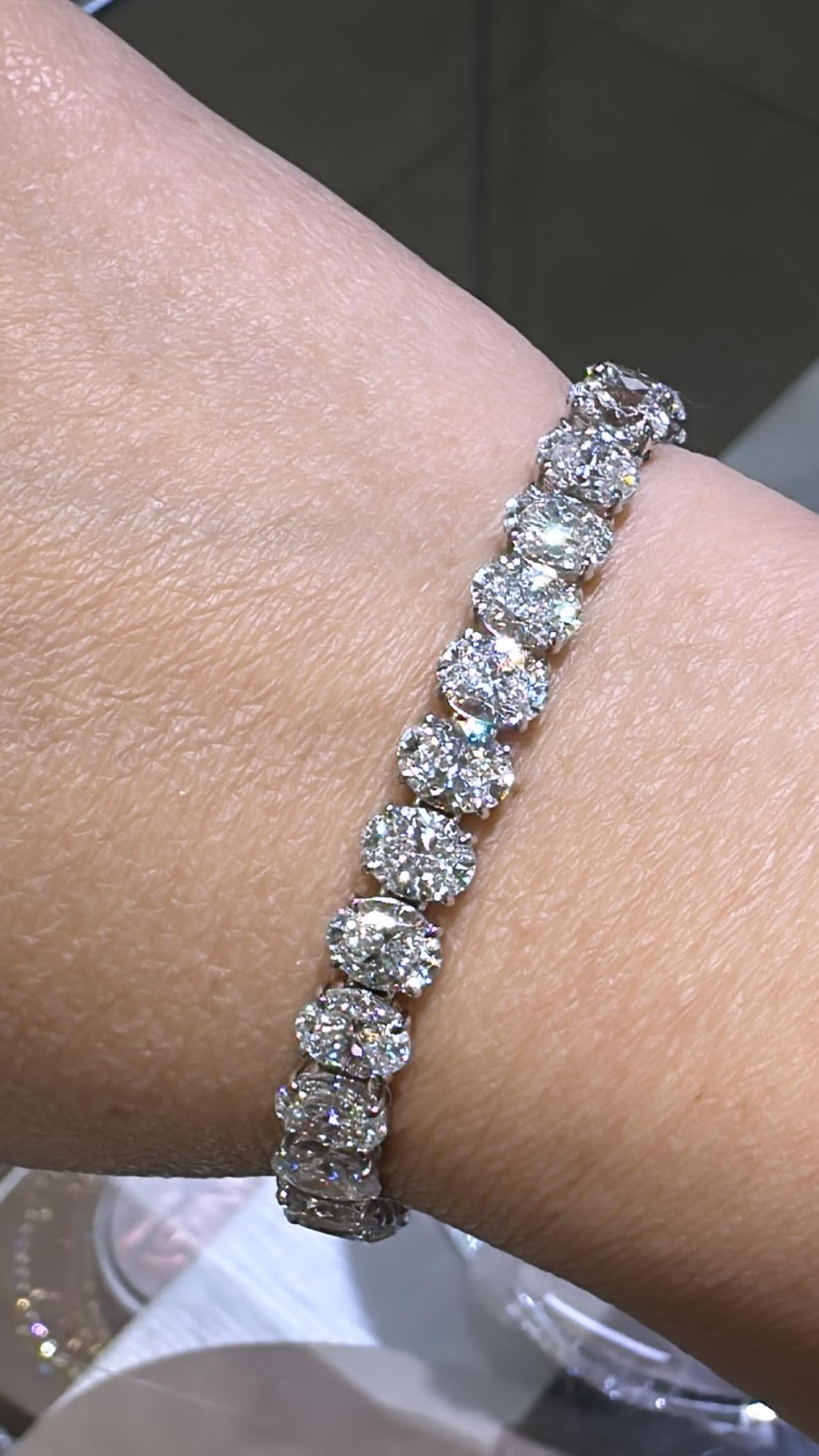 23.19carat Daniella GIA Certified 33 Oval Riviera Tennis Bracelet Crafted Plat For Sale at 1stDibs